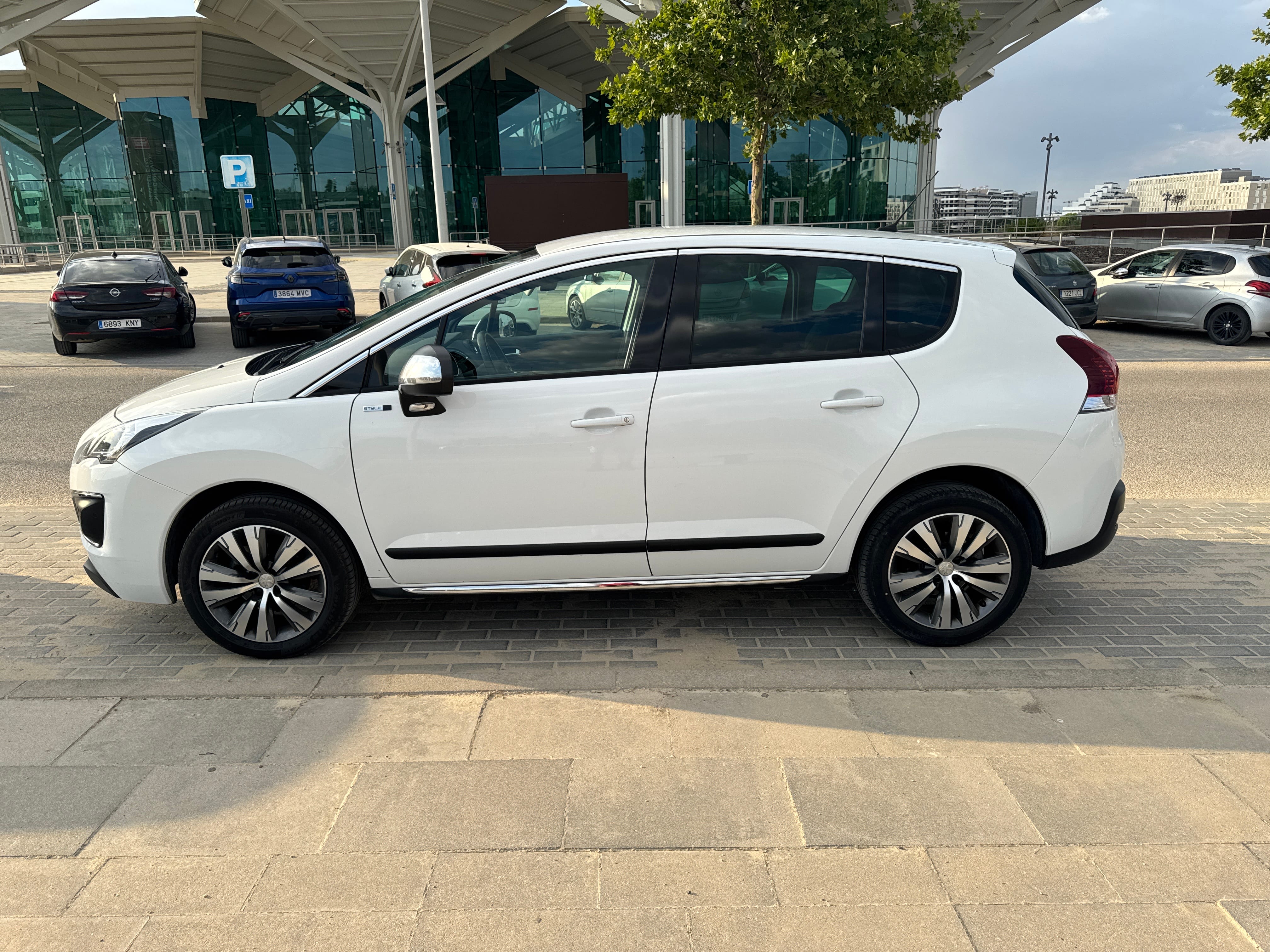 Peugeot 3008 avec Accessible fauteuil roulant