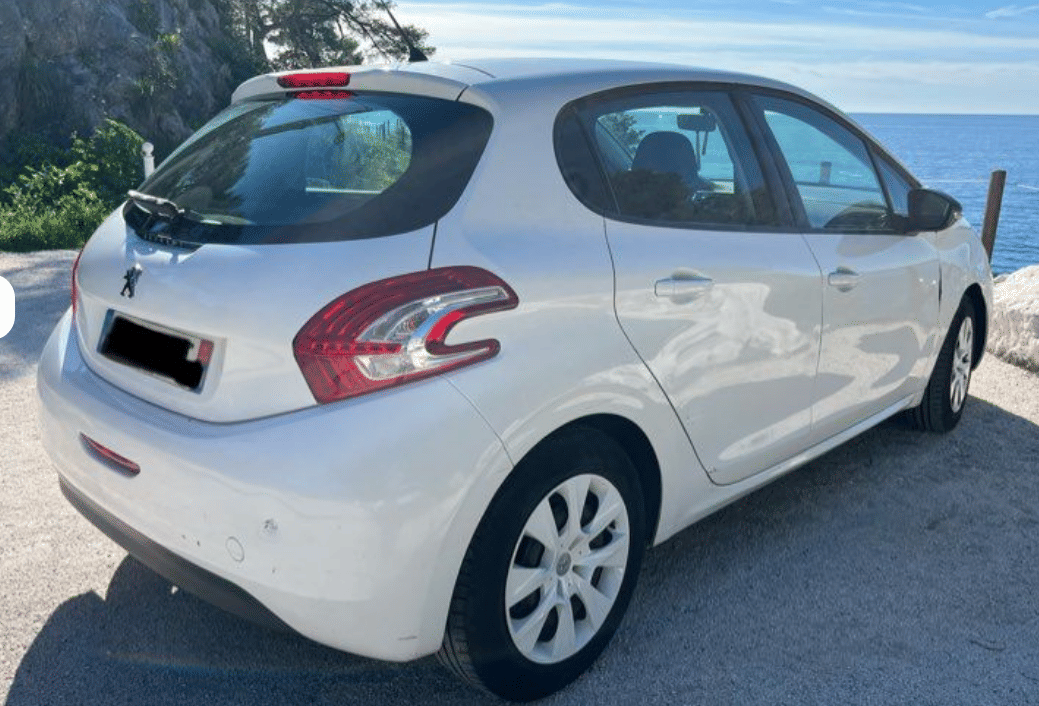 Peugeot 208 avec Climatisation