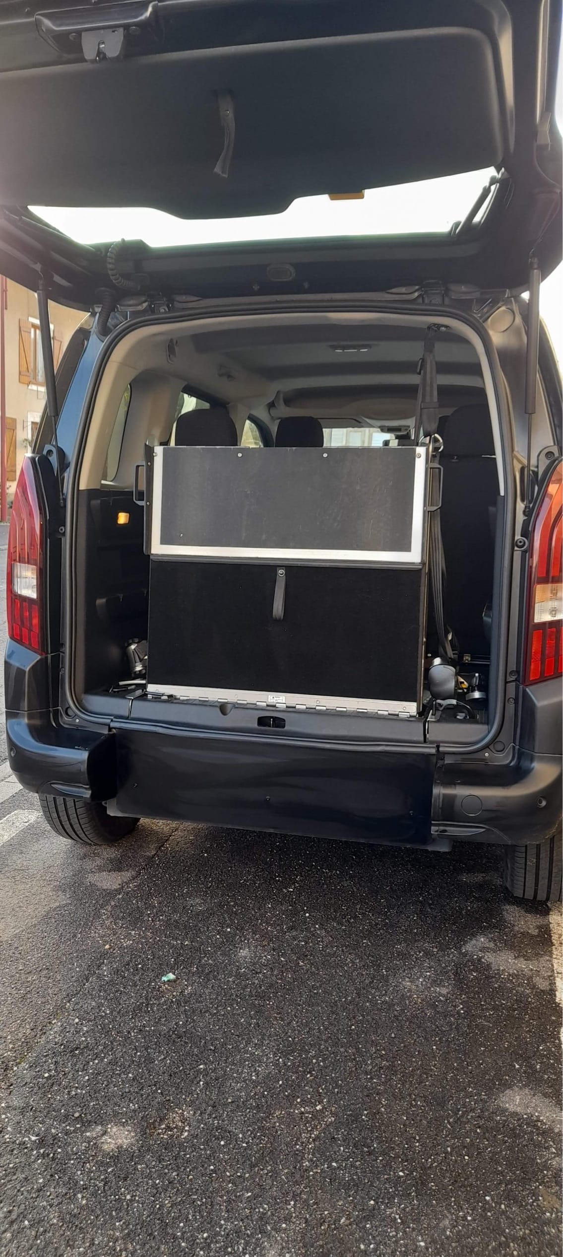Peugeot Rifter avec Accessible fauteuil roulant