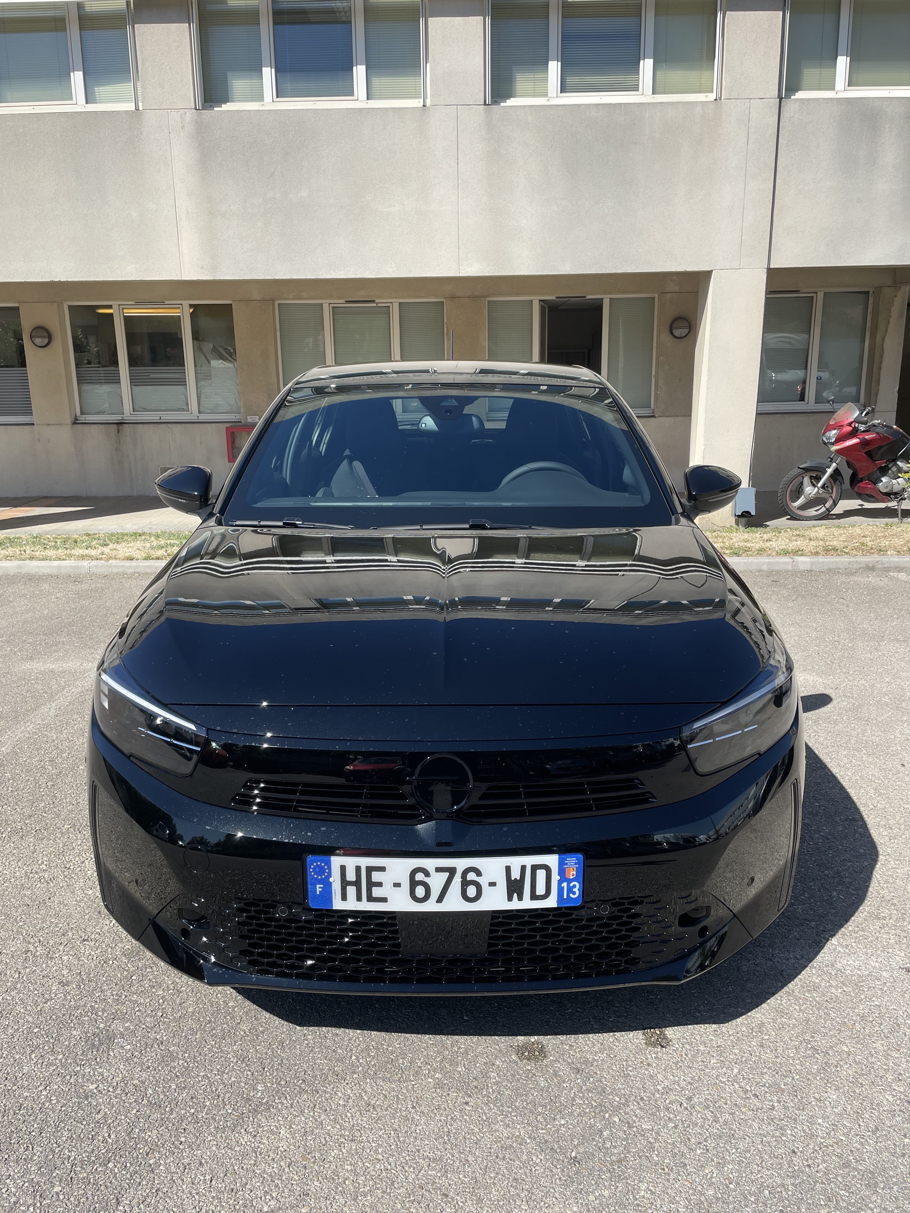 Opel Corsa met Autostoel baby
