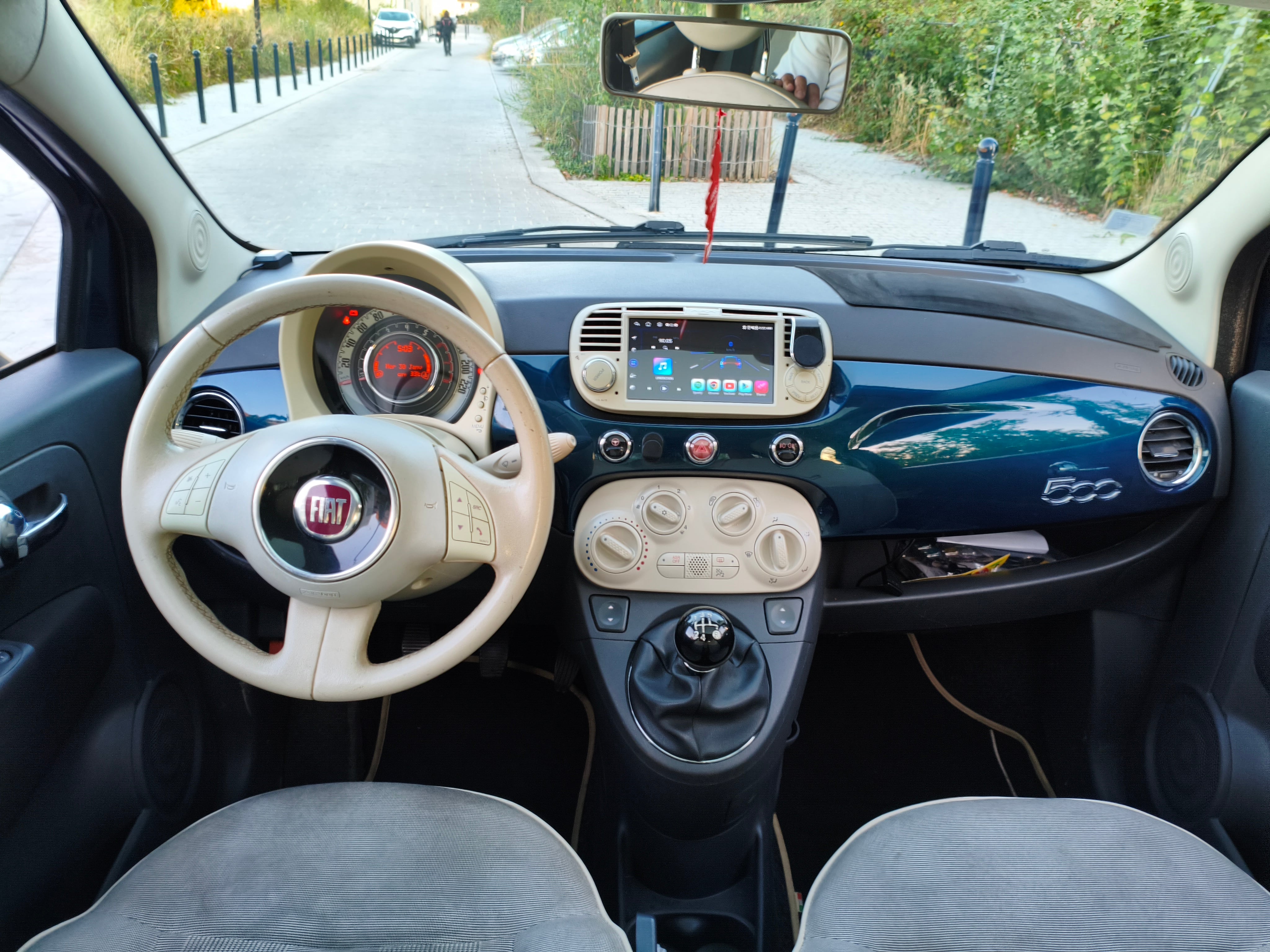 Fiat 500 avec GPS