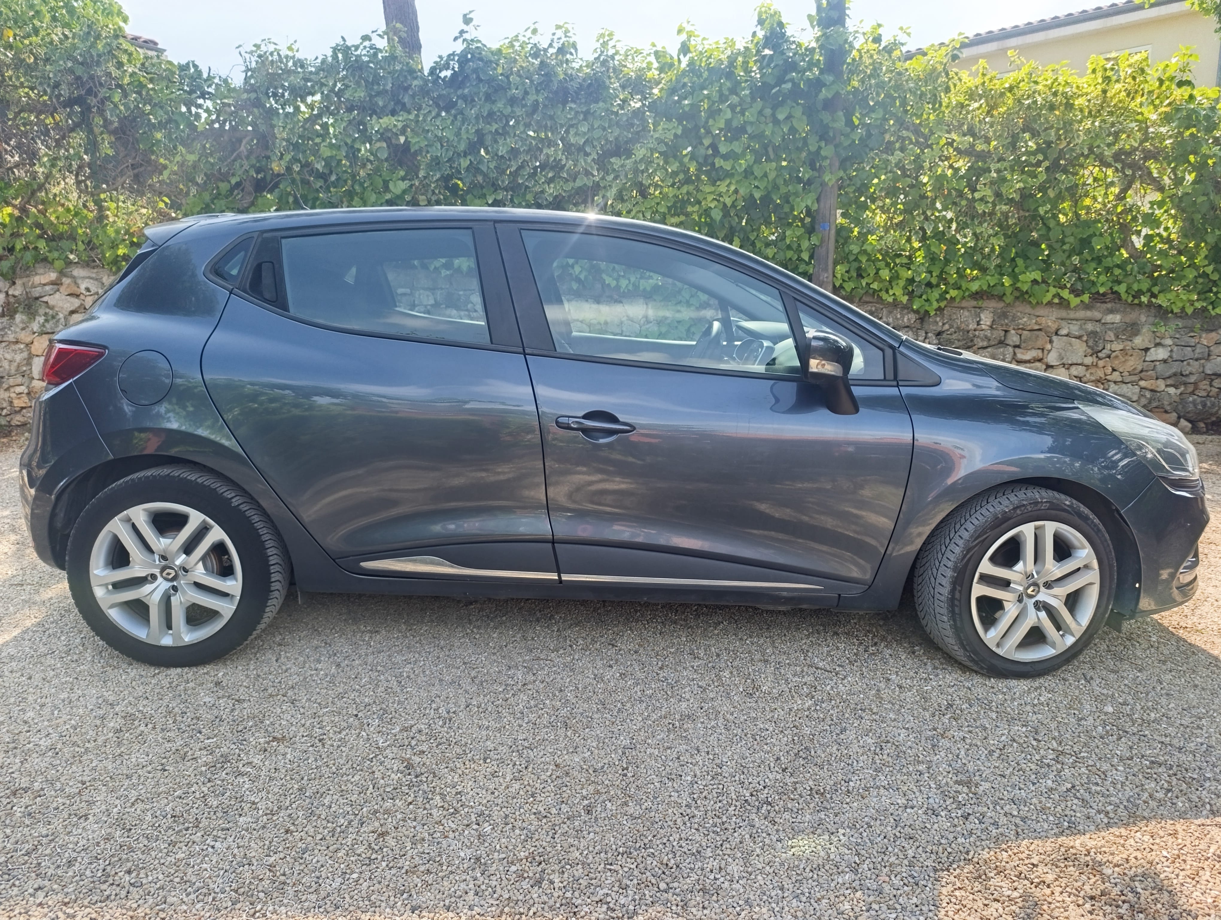 Renault Clio avec Climatisation
