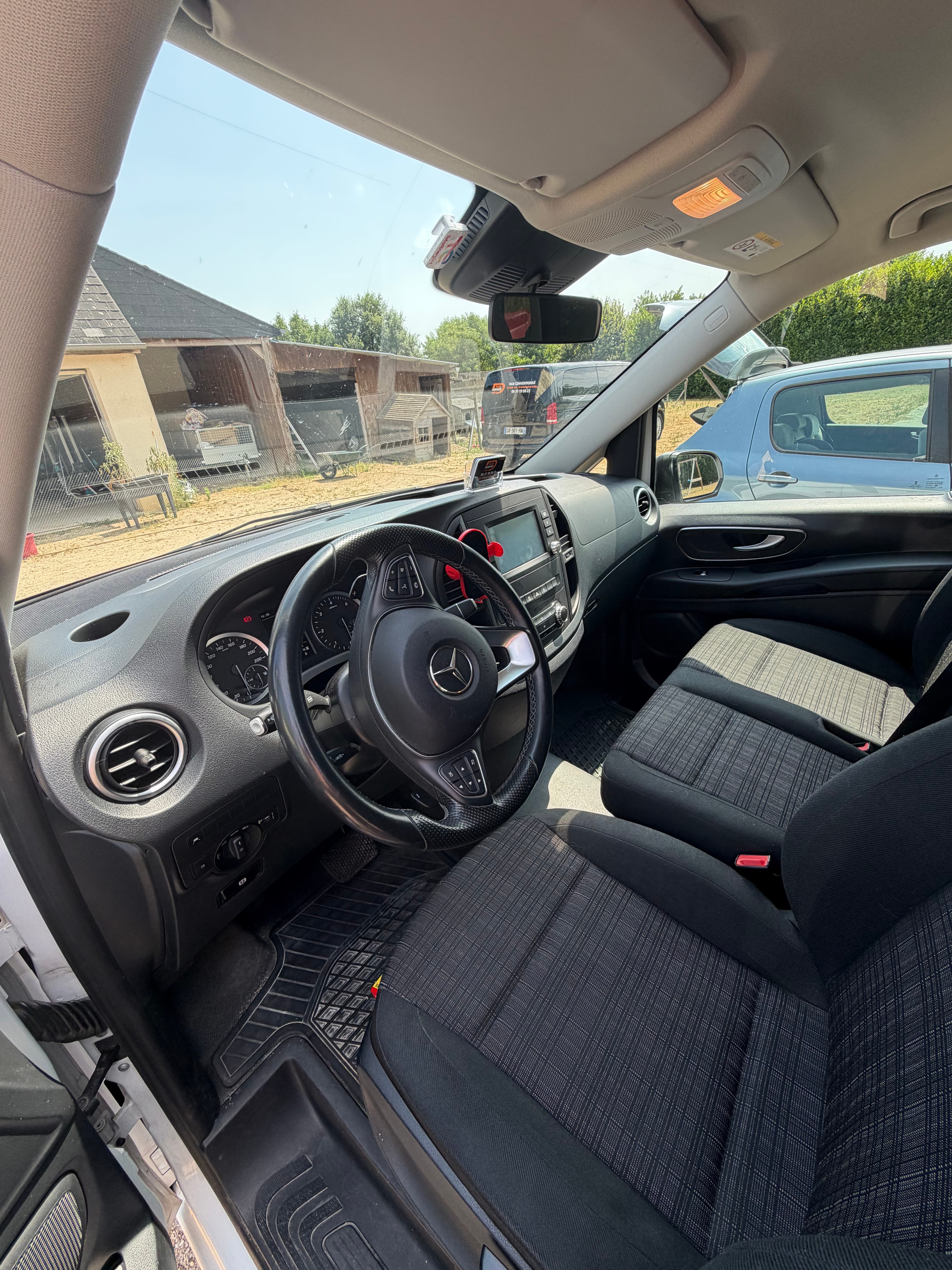Mercedes-Benz Vito Tourer, 2020, Diesel, automatique, 9 places et plus