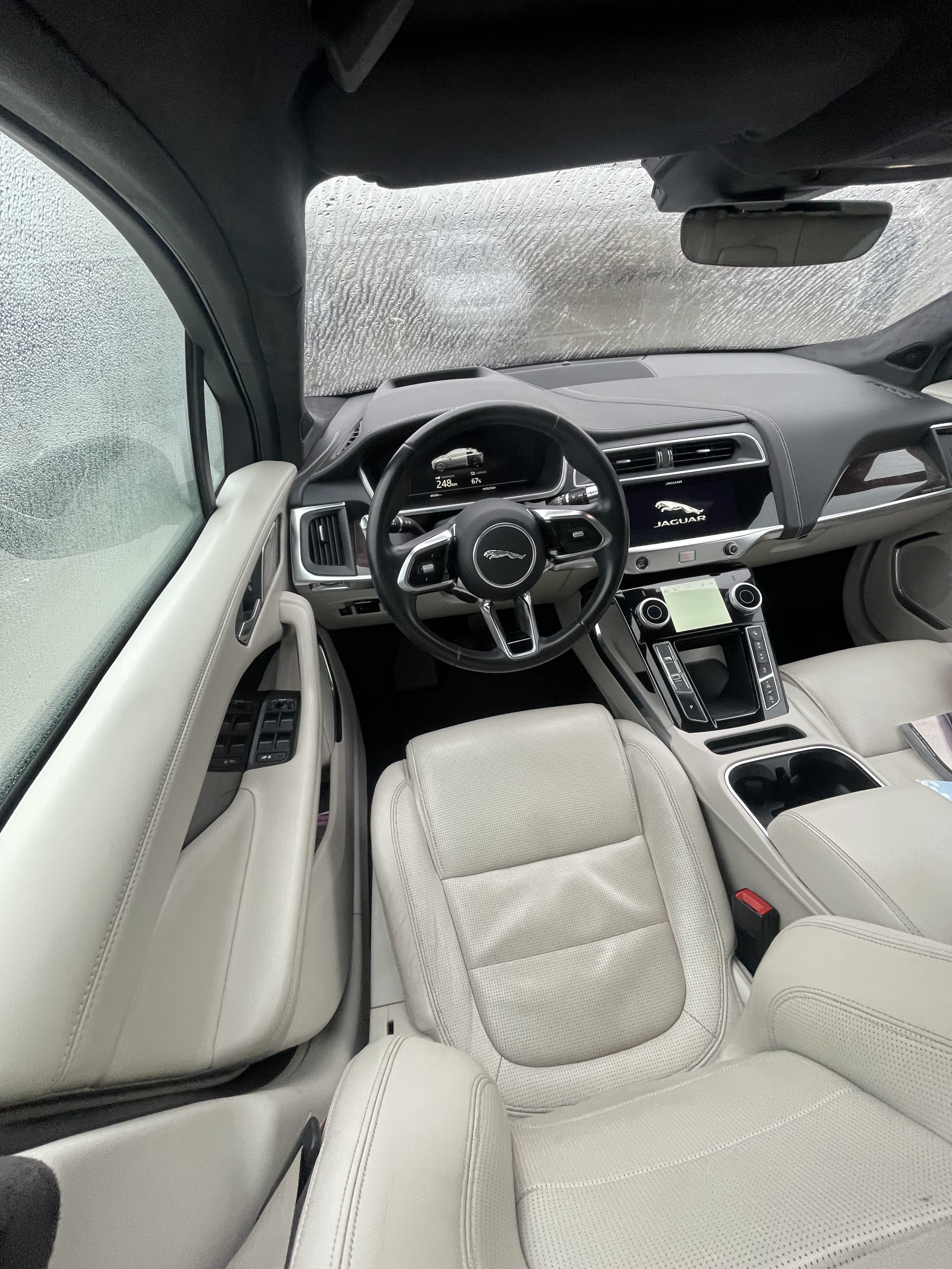 Jaguar I-Pace EV400 HSE med GPS