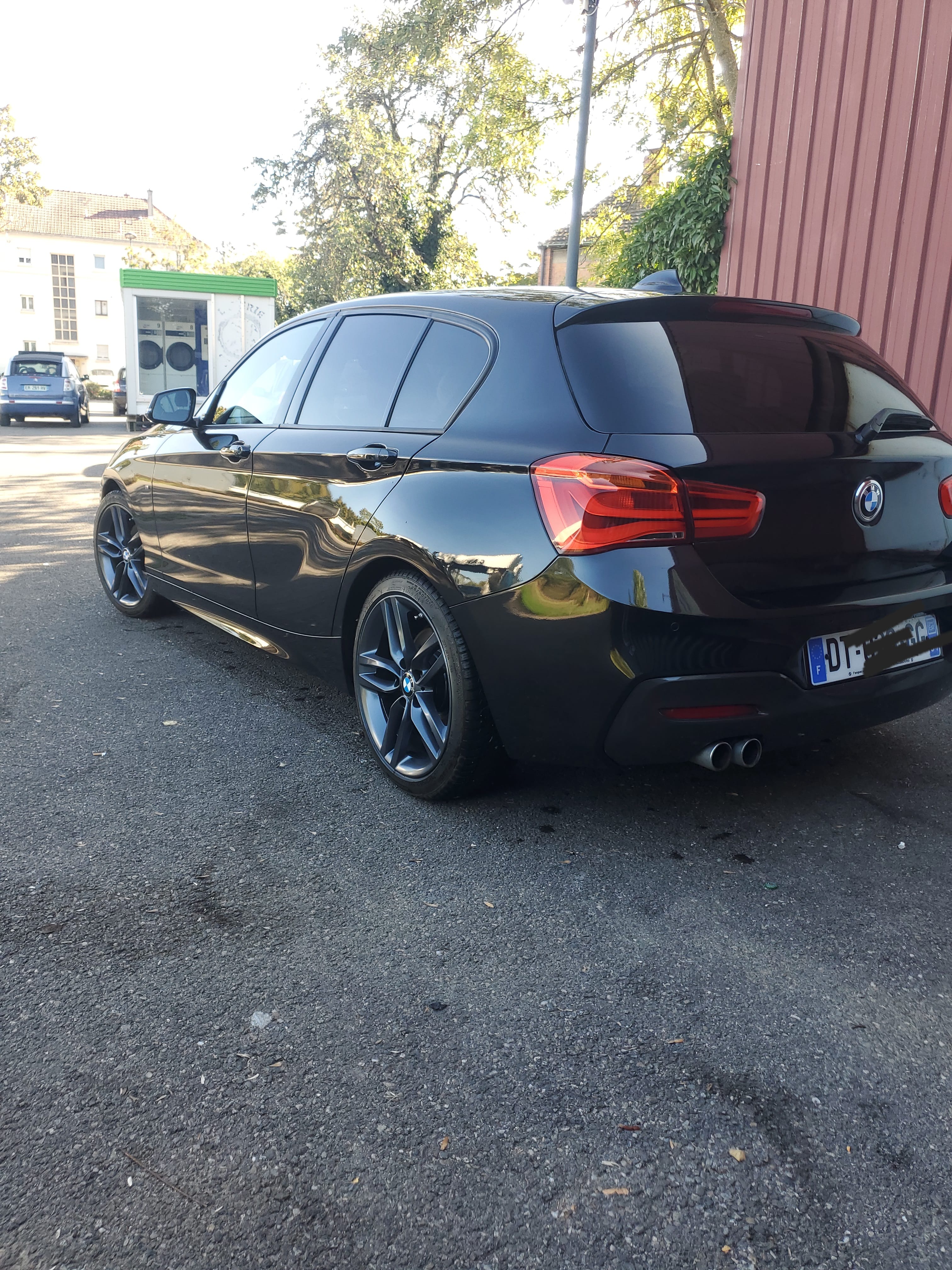 BMW Série 1 120d X-Drive avec GPS