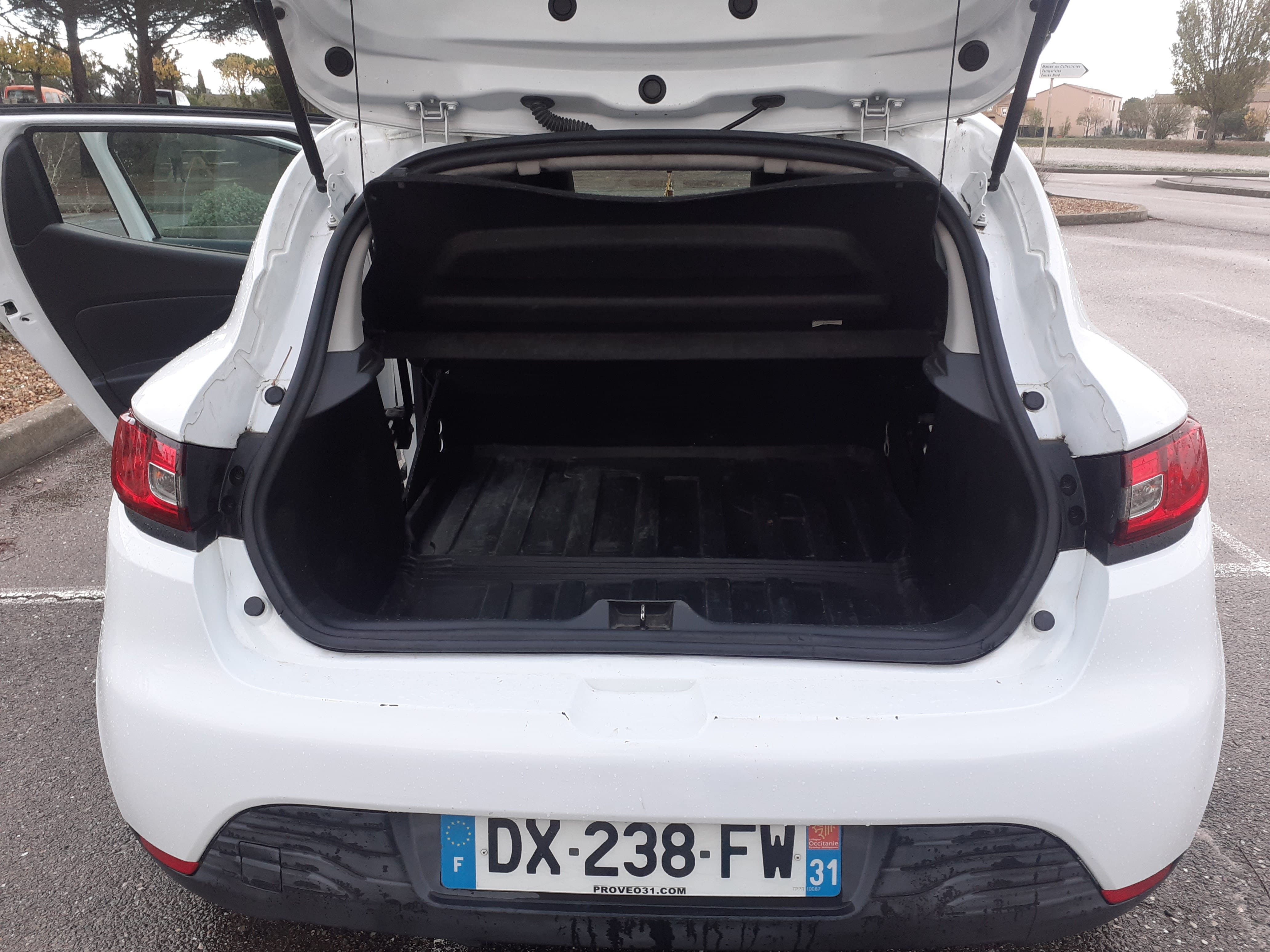 Renault Clio Société 1.5 dci avec Siège bébé
