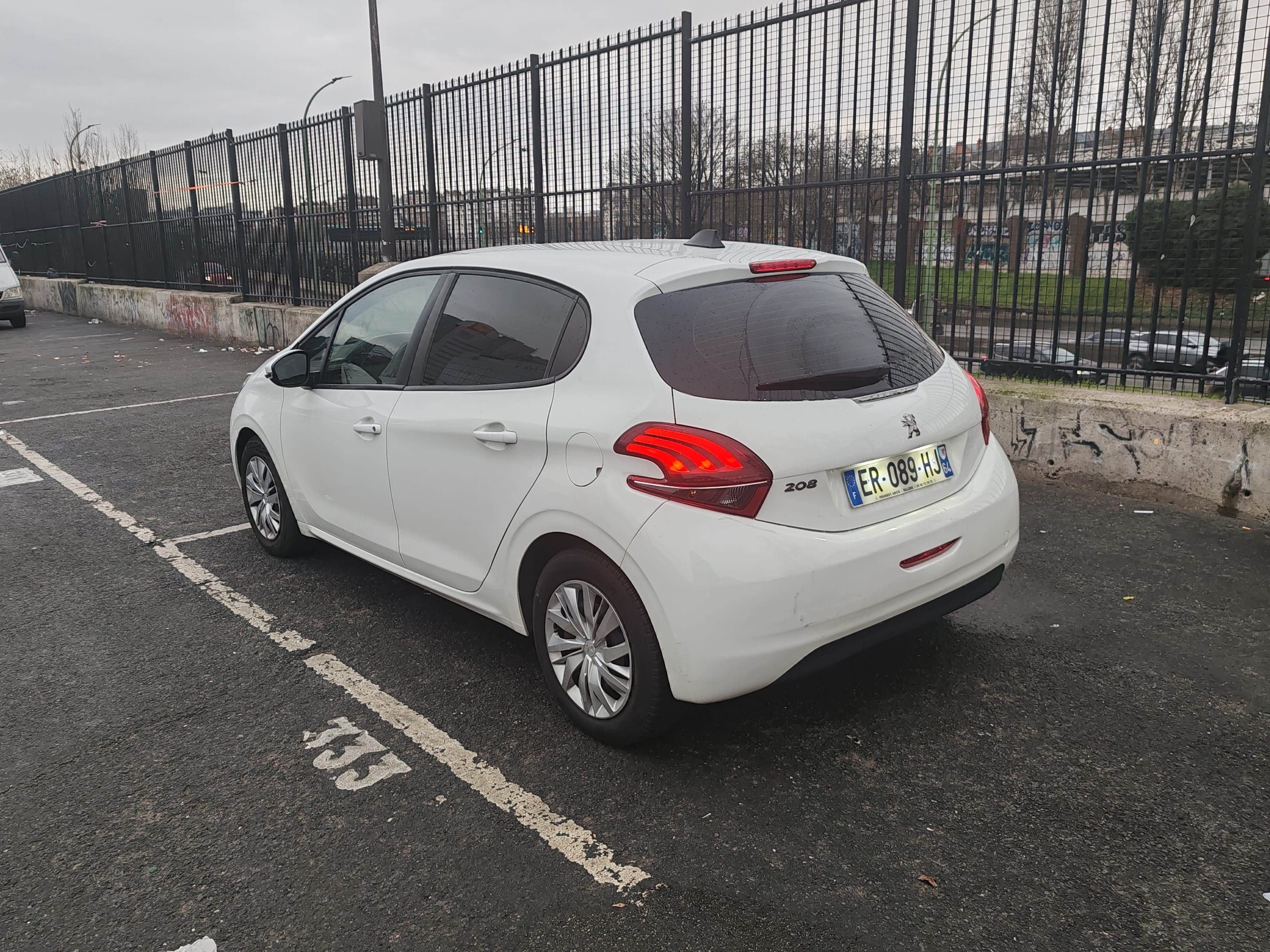 Peugeot 208 avec Climatisation