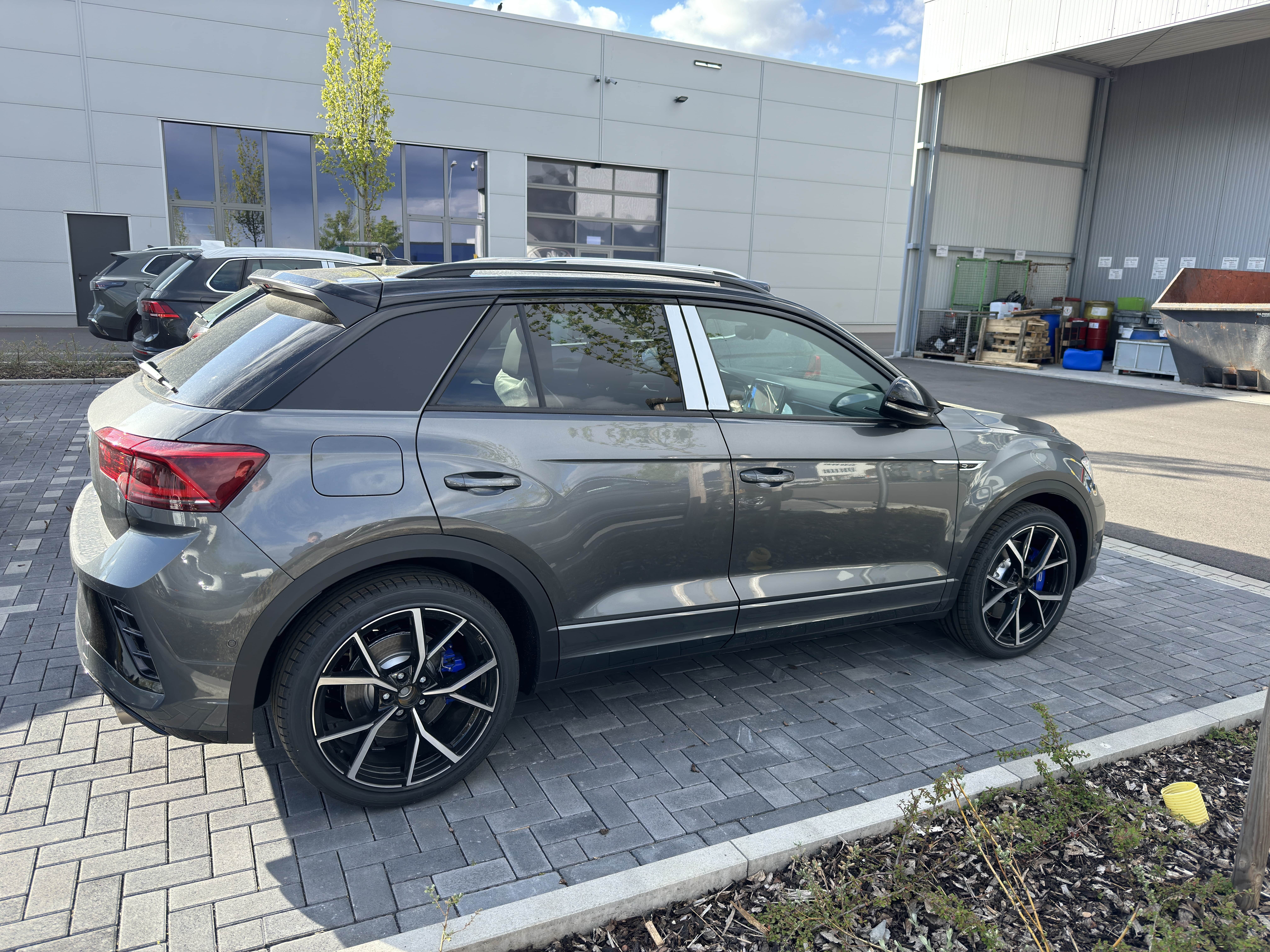 Volkswagen T-Roc R 2.0 TSI mit Klimaanlage