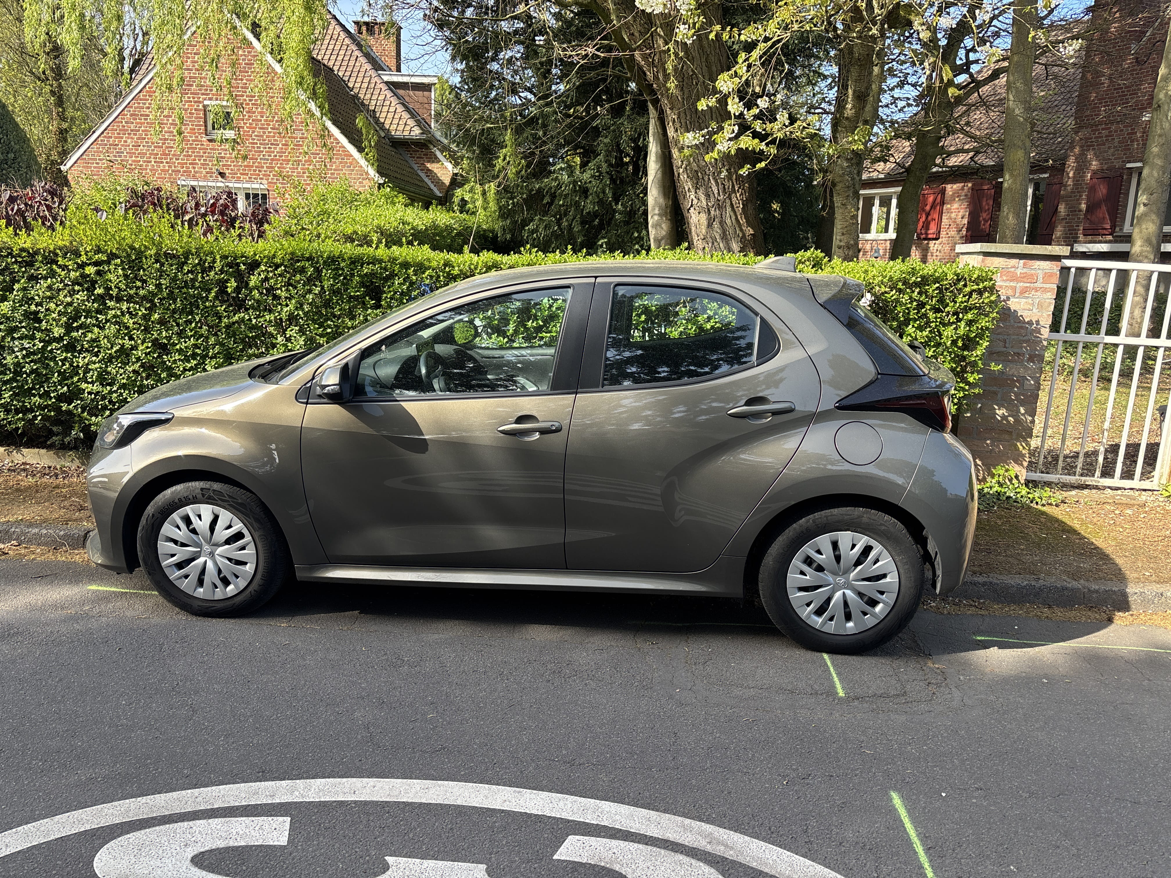 Toyota Yaris Hybride avec Climatisation