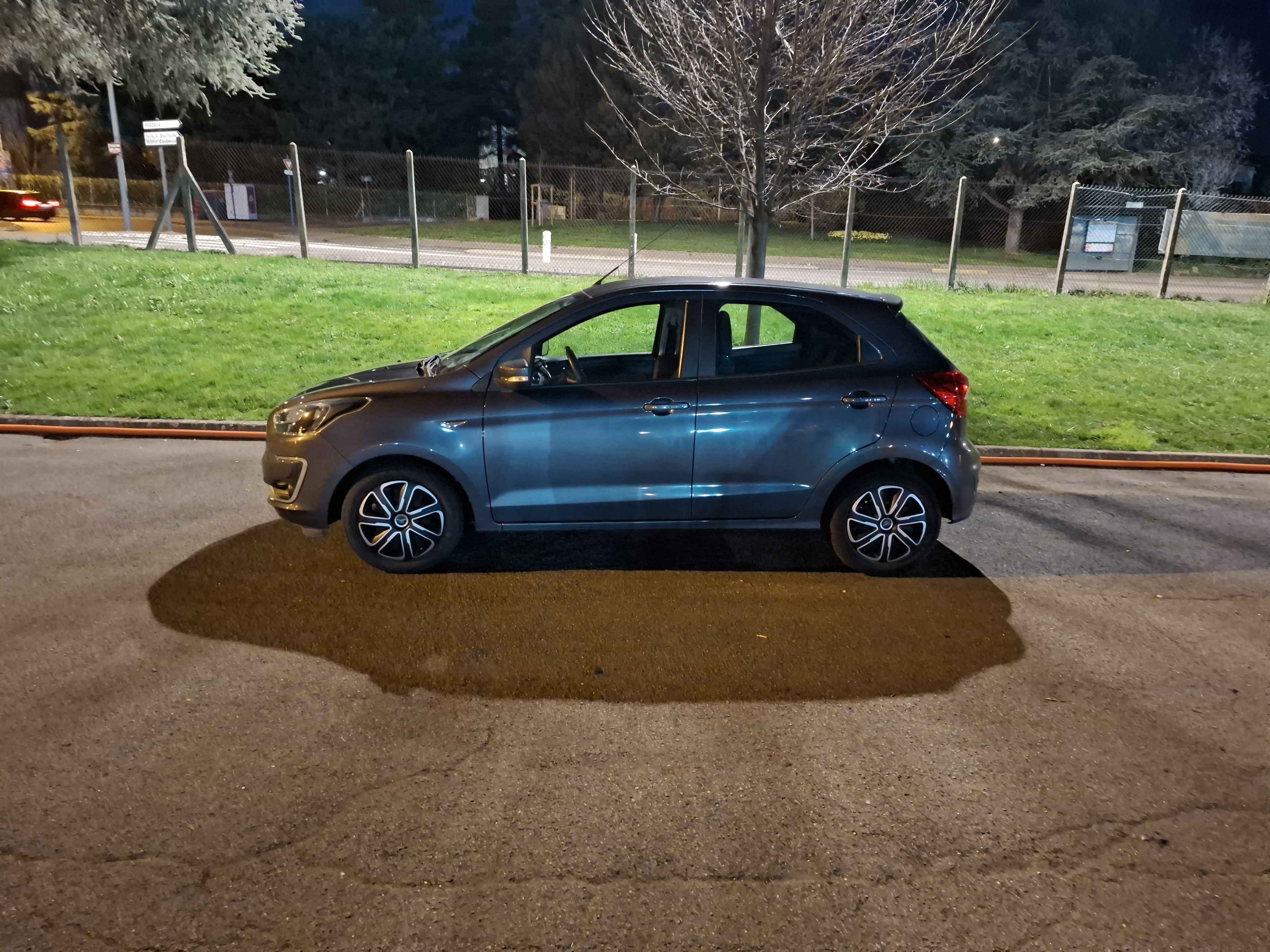 Ford KA+ avec Climatisation