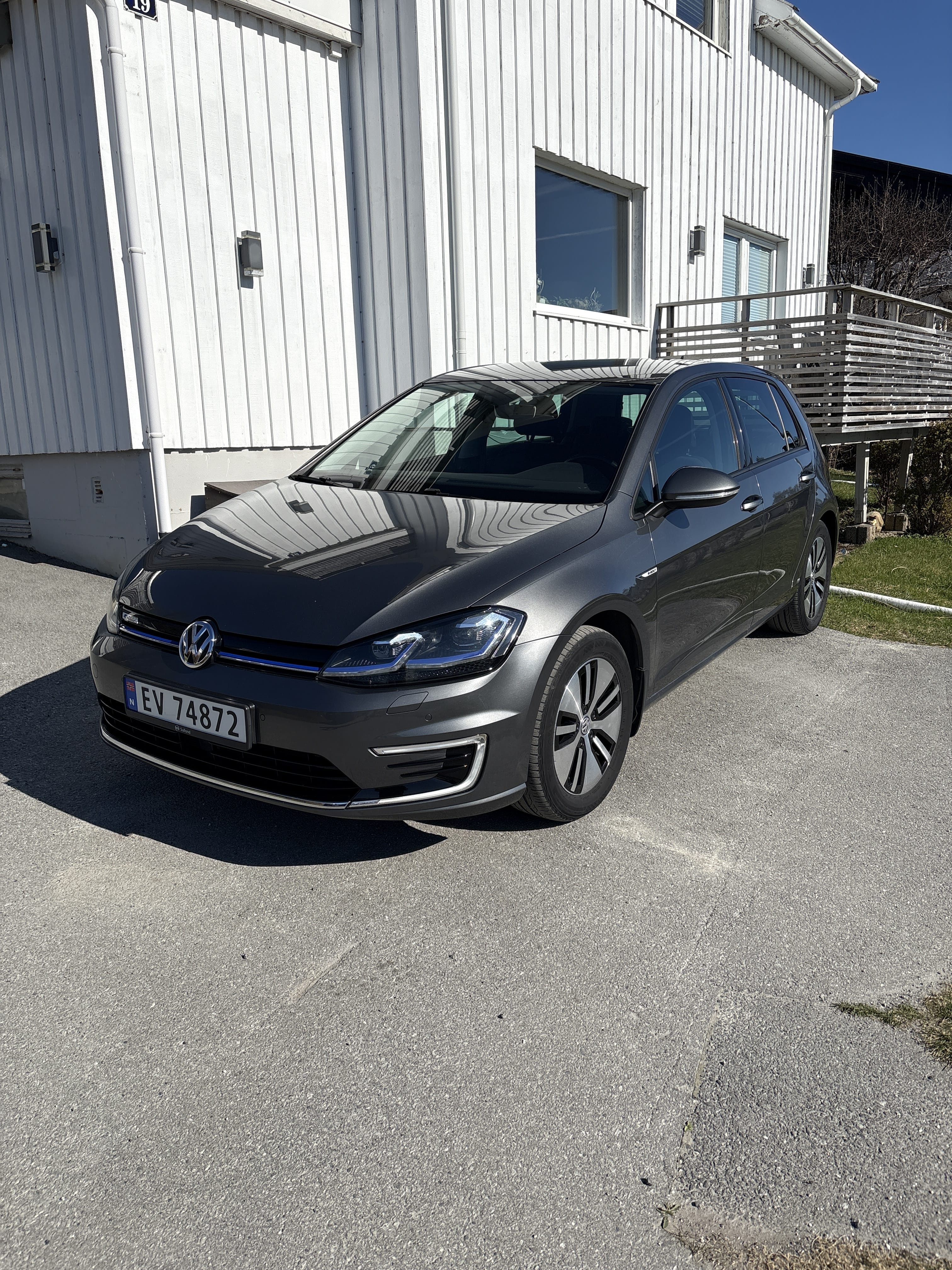 Volkswagen e-Golf, 2026, Electric, automatic