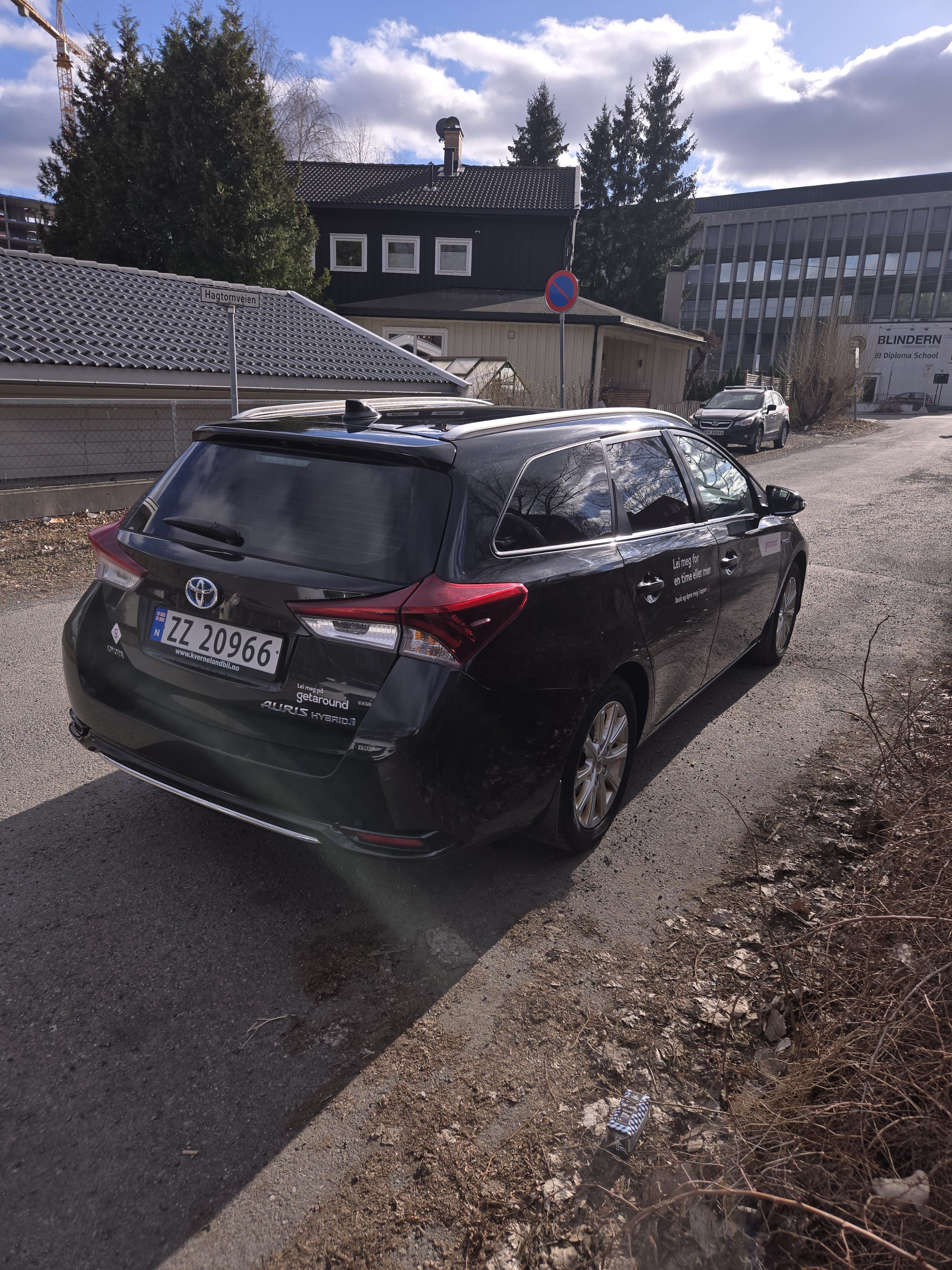Toyota Auris Touring Sports 1,8 Hybrid, Automat, perfekt for korte og lange kjøreturer. inkl Beboerkort parkering avec GPS