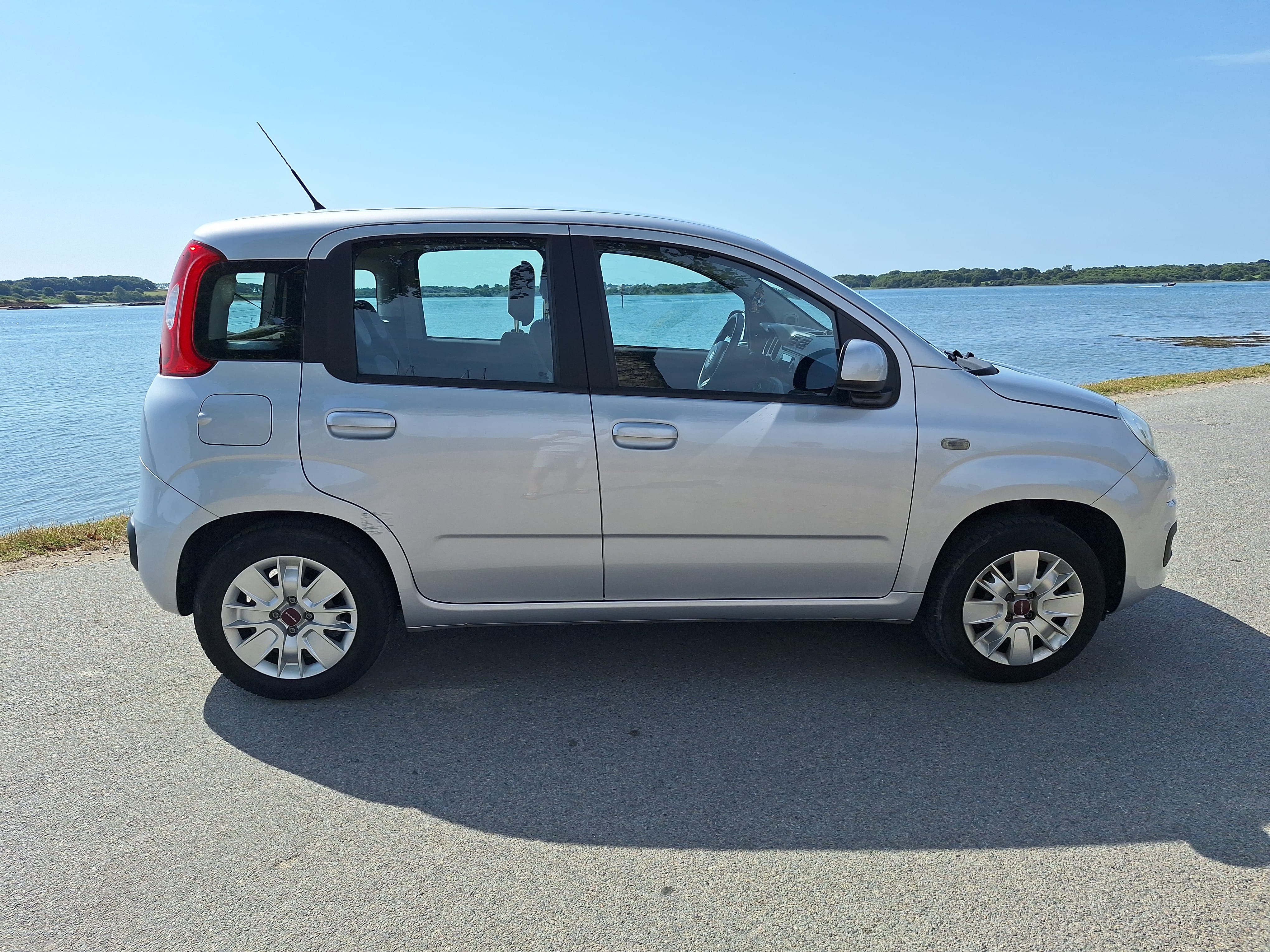 Fiat Panda 1.2l 8v 69ch avec Port USB