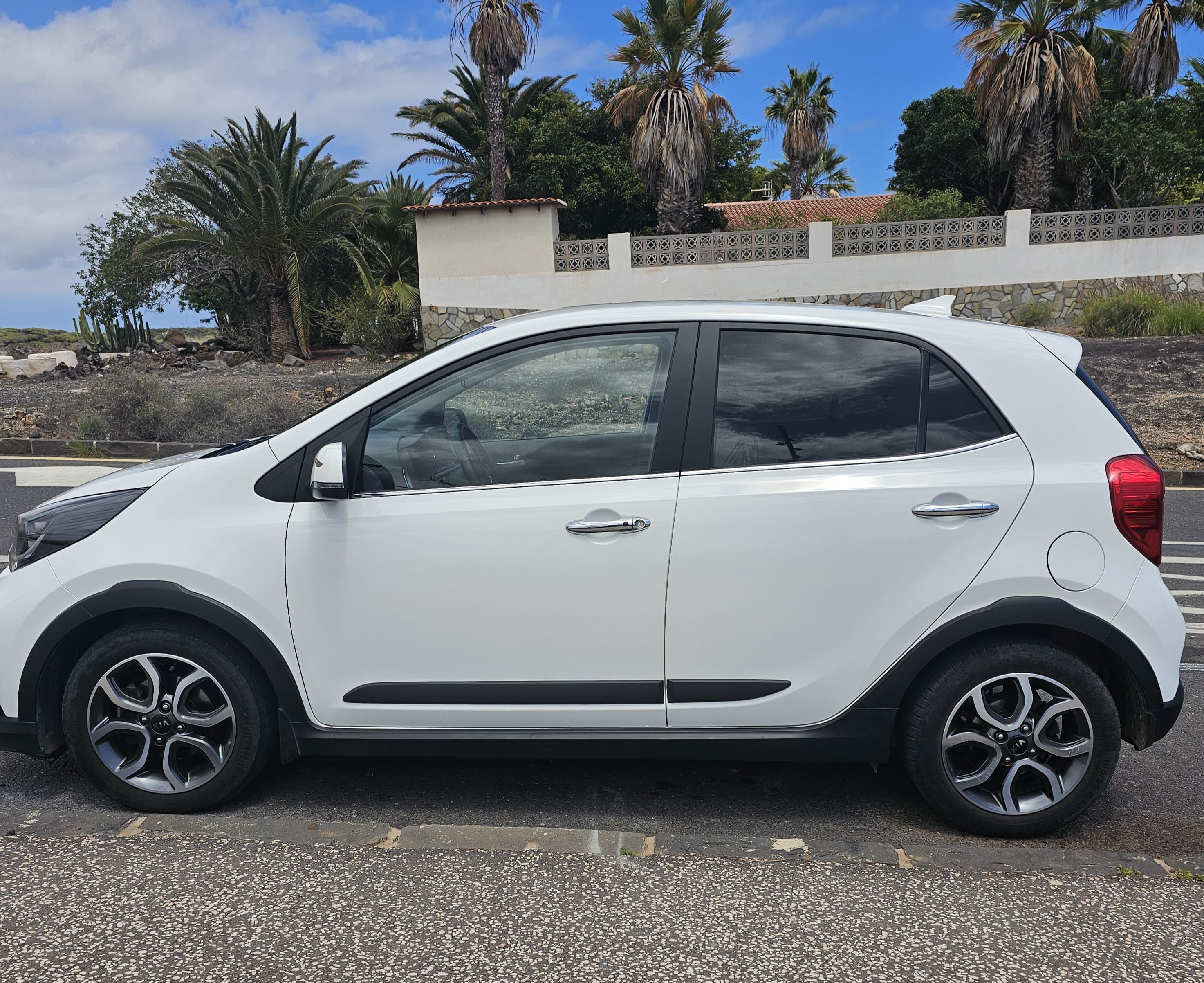 Kia Picanto 1.3 sin plomo 95 con Aire acondicionado