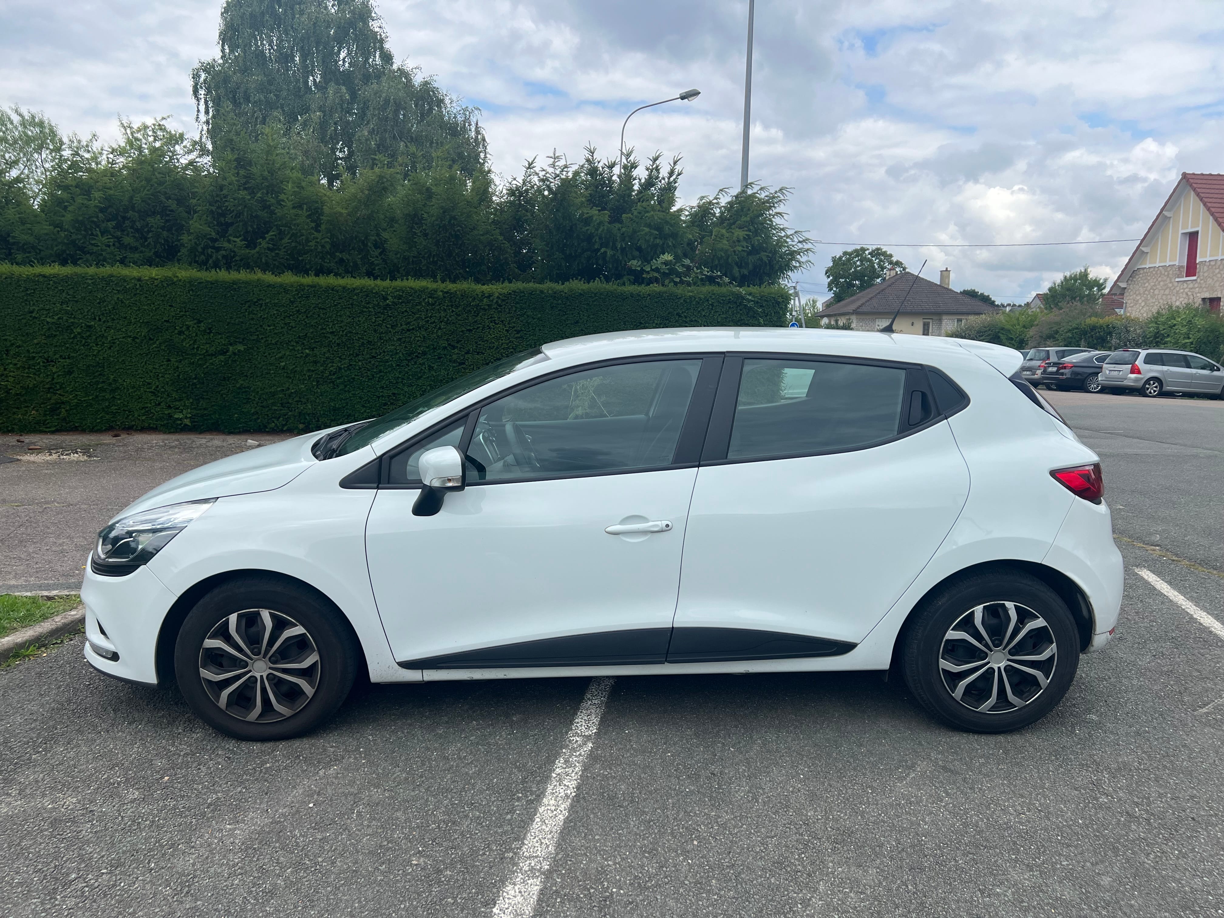 Renault Clio 4 avec GPS