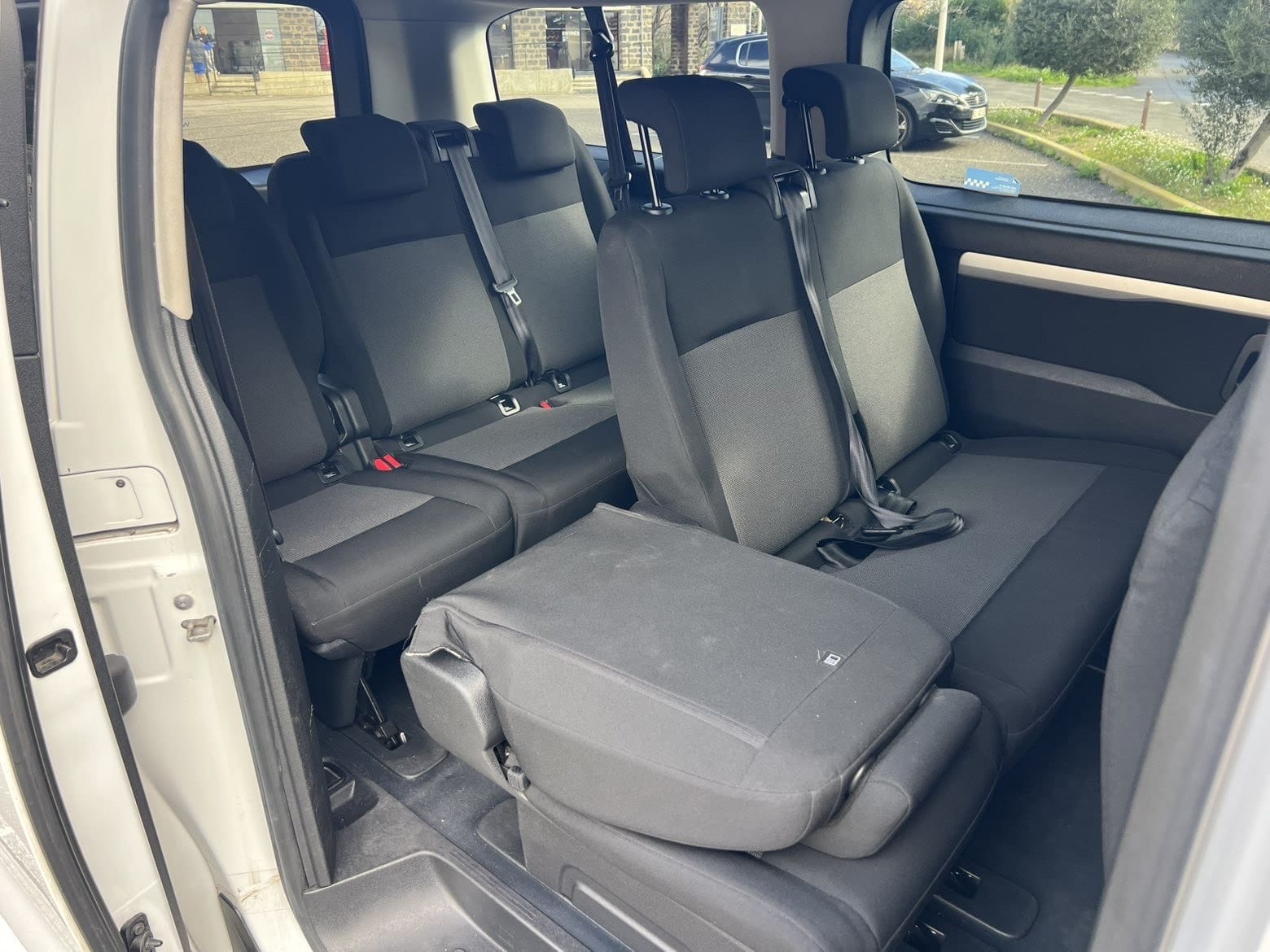 Peugeot Traveller avec Entrée audio / iPod