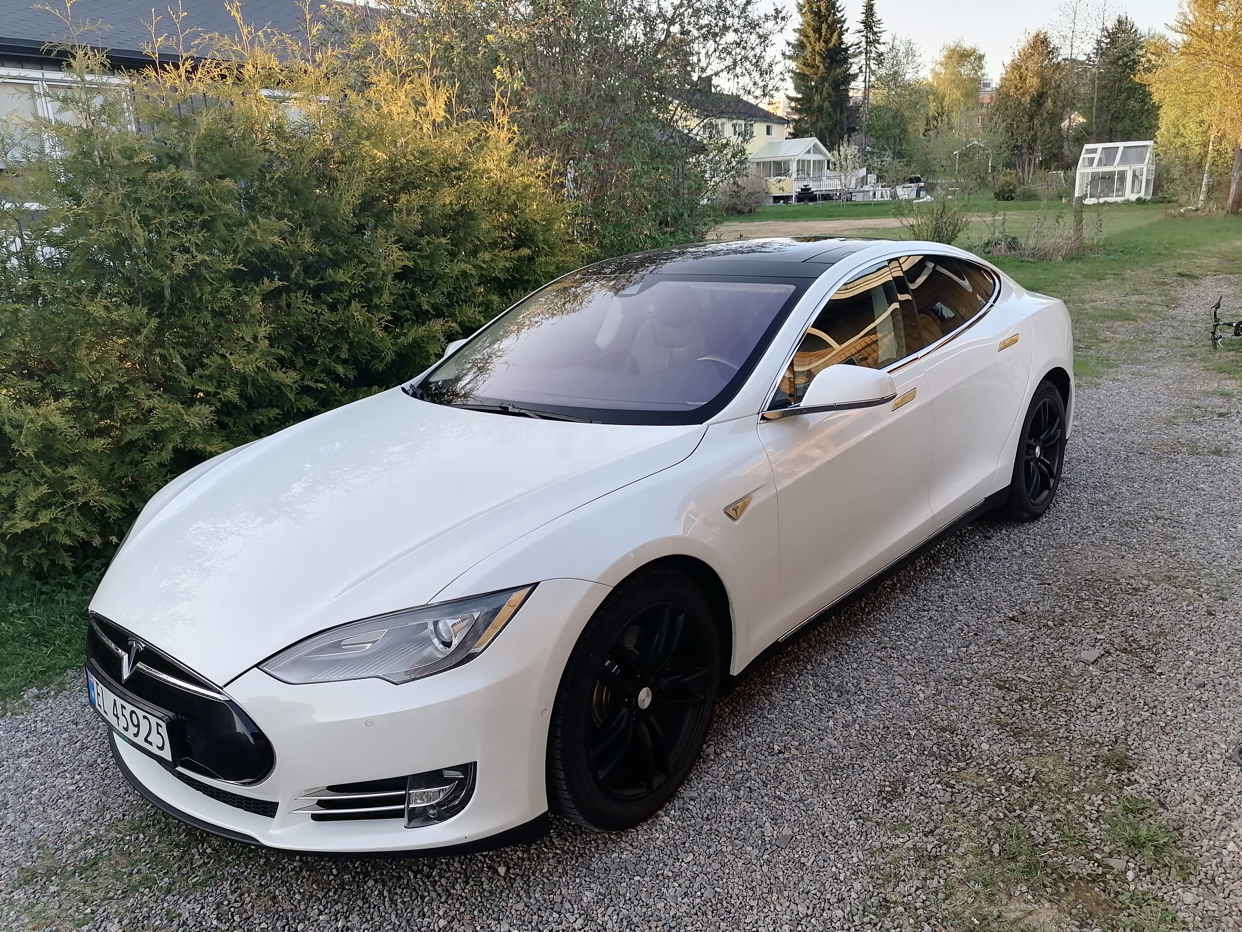 Tesla Model S, 2015, Elektrisk, automatisk