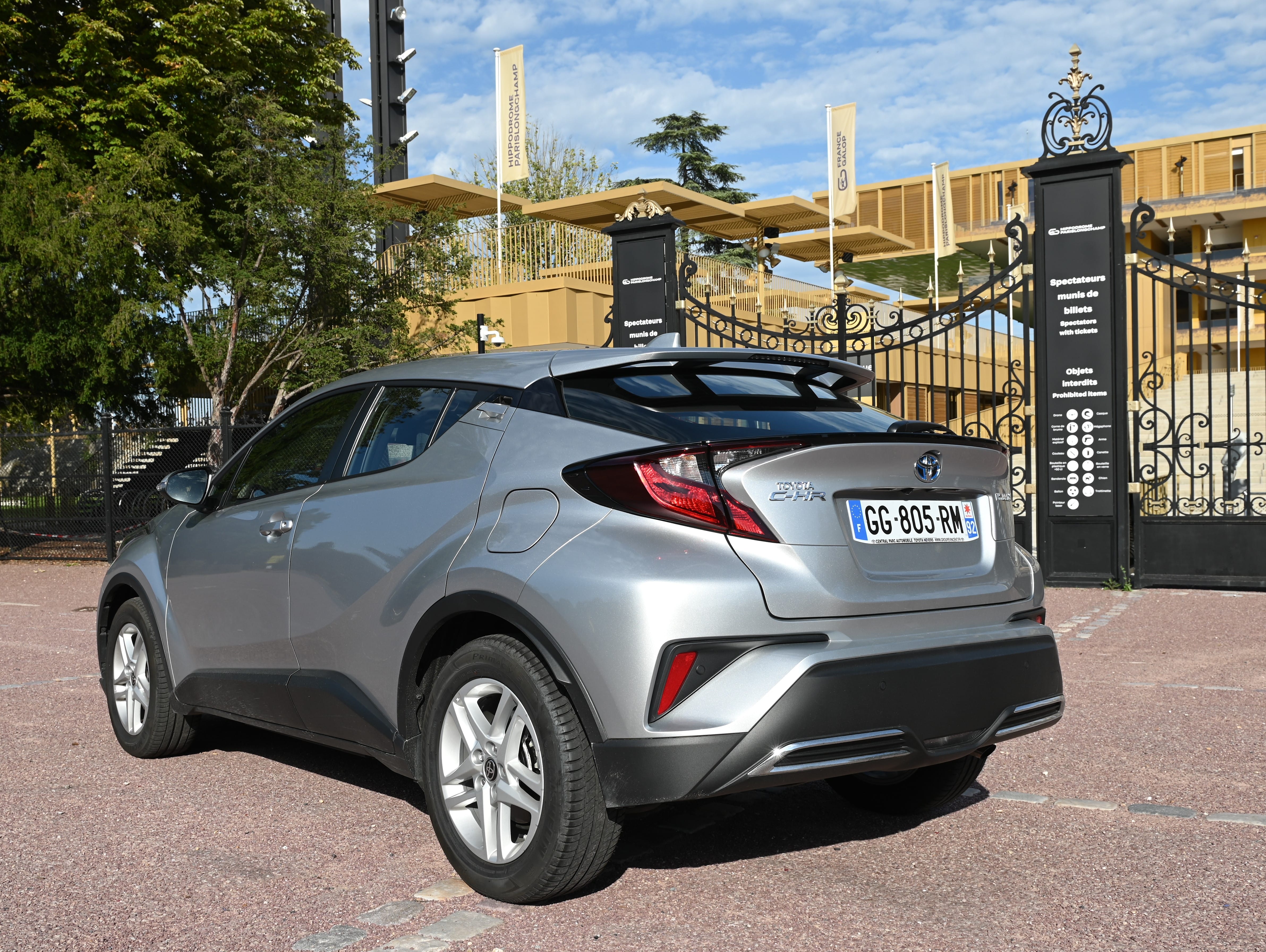 Toyota C-HR avec GPS