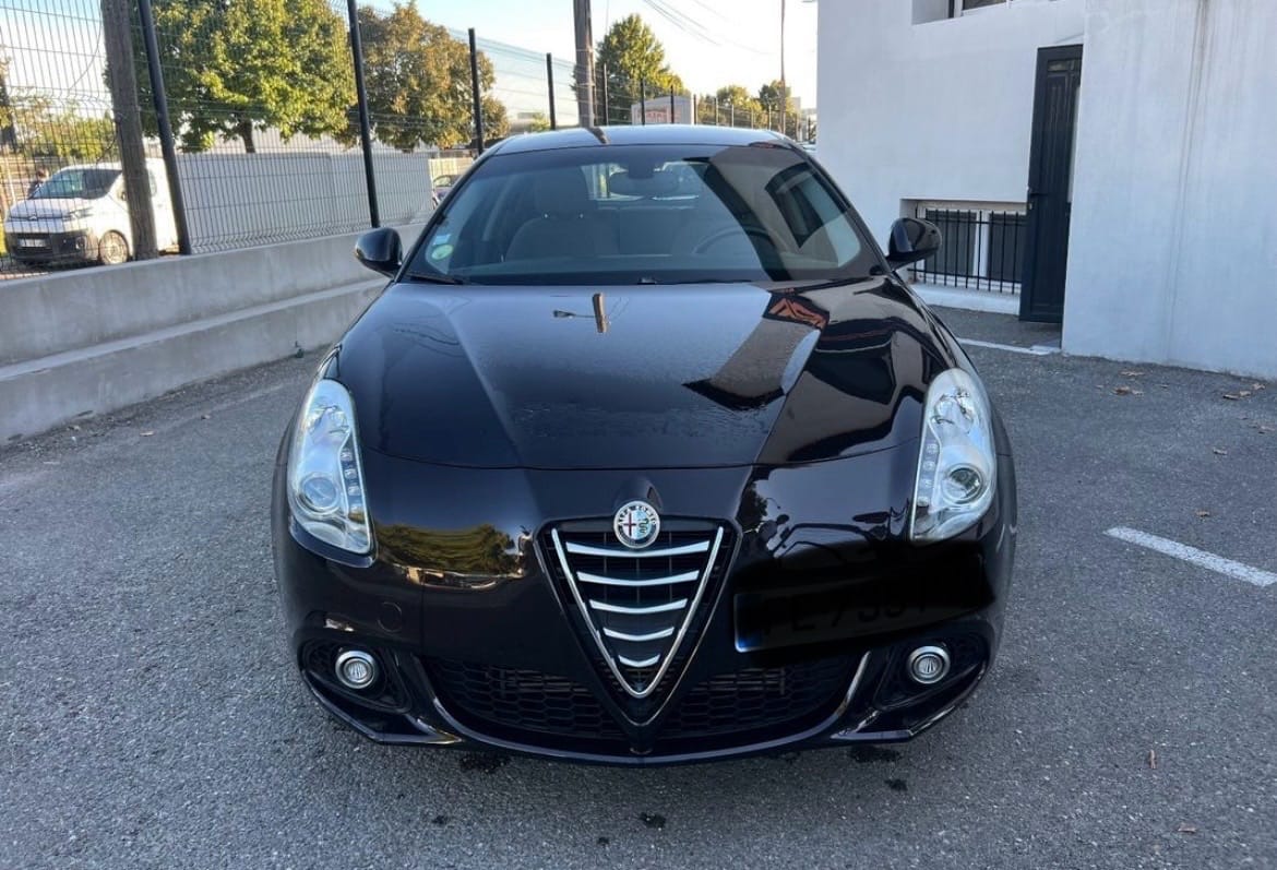 Alfa-Romeo Giulietta avec Climatisation