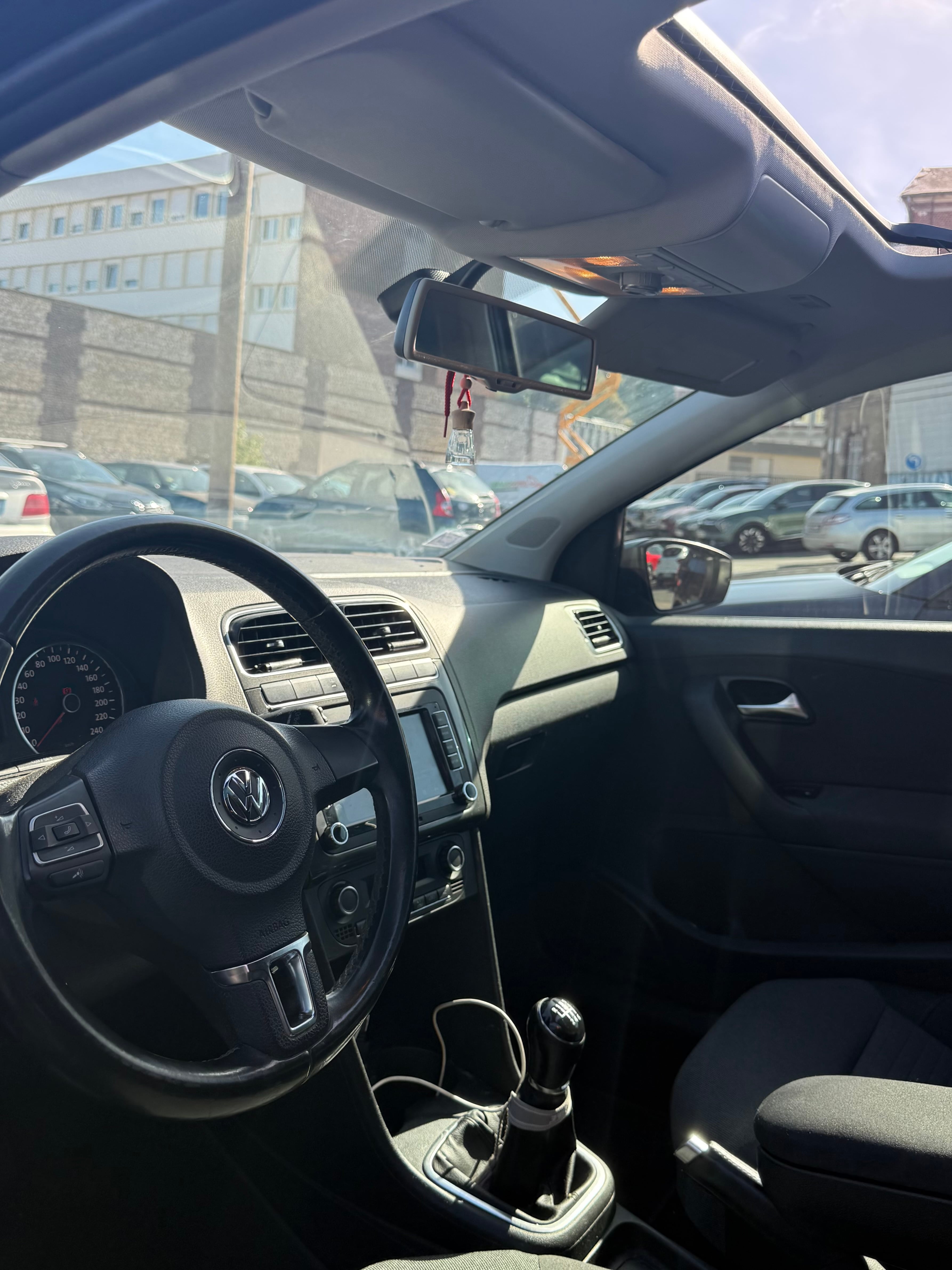 Volkswagen Polo avec GPS