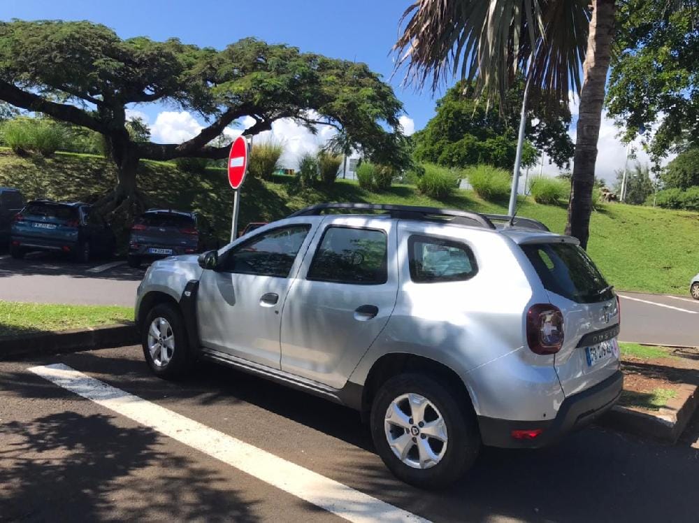 Dacia Duster avec Siège bébé