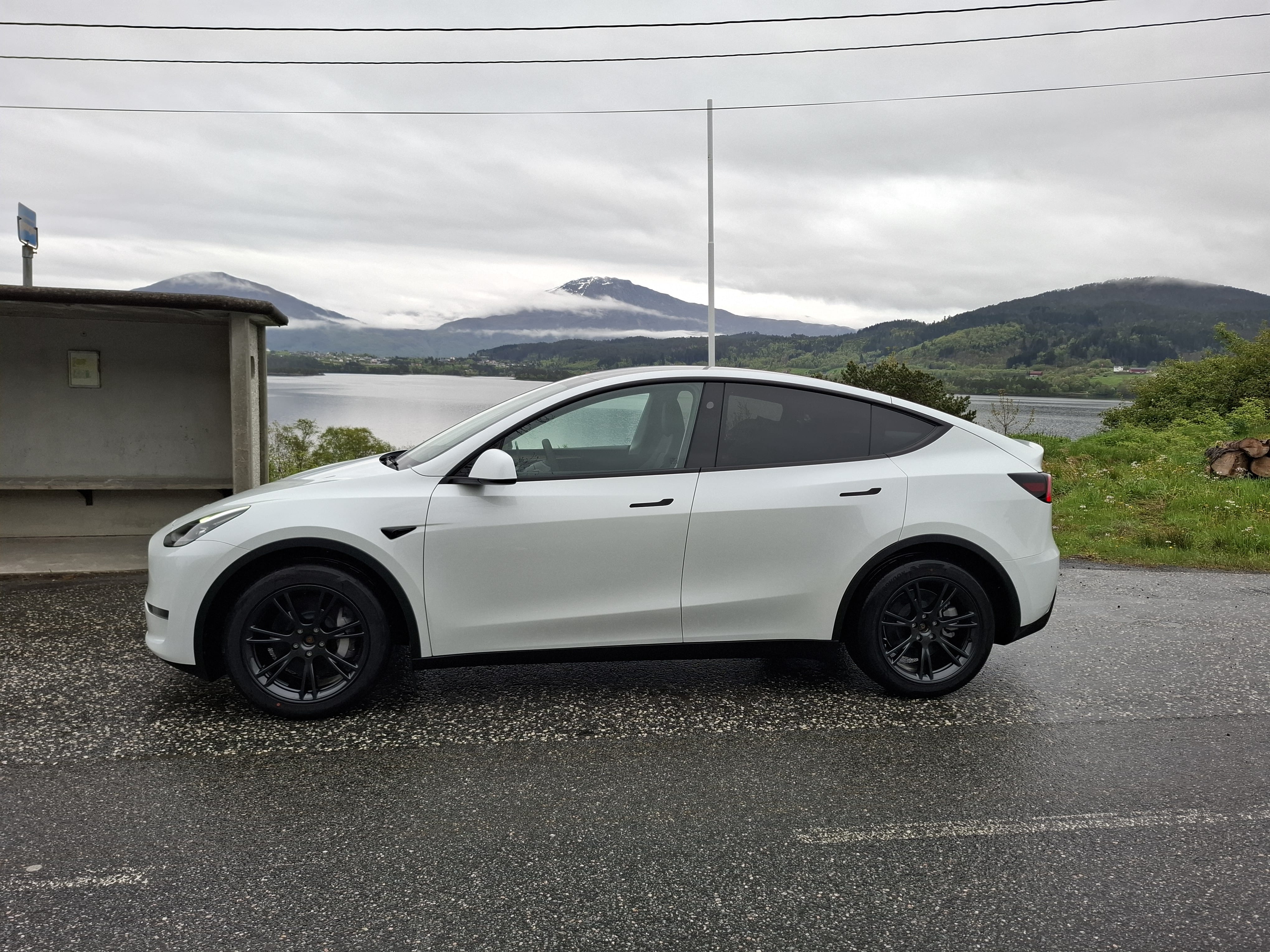 Tesla Model Y Long Range, 2025, Elektrisk, automatisk