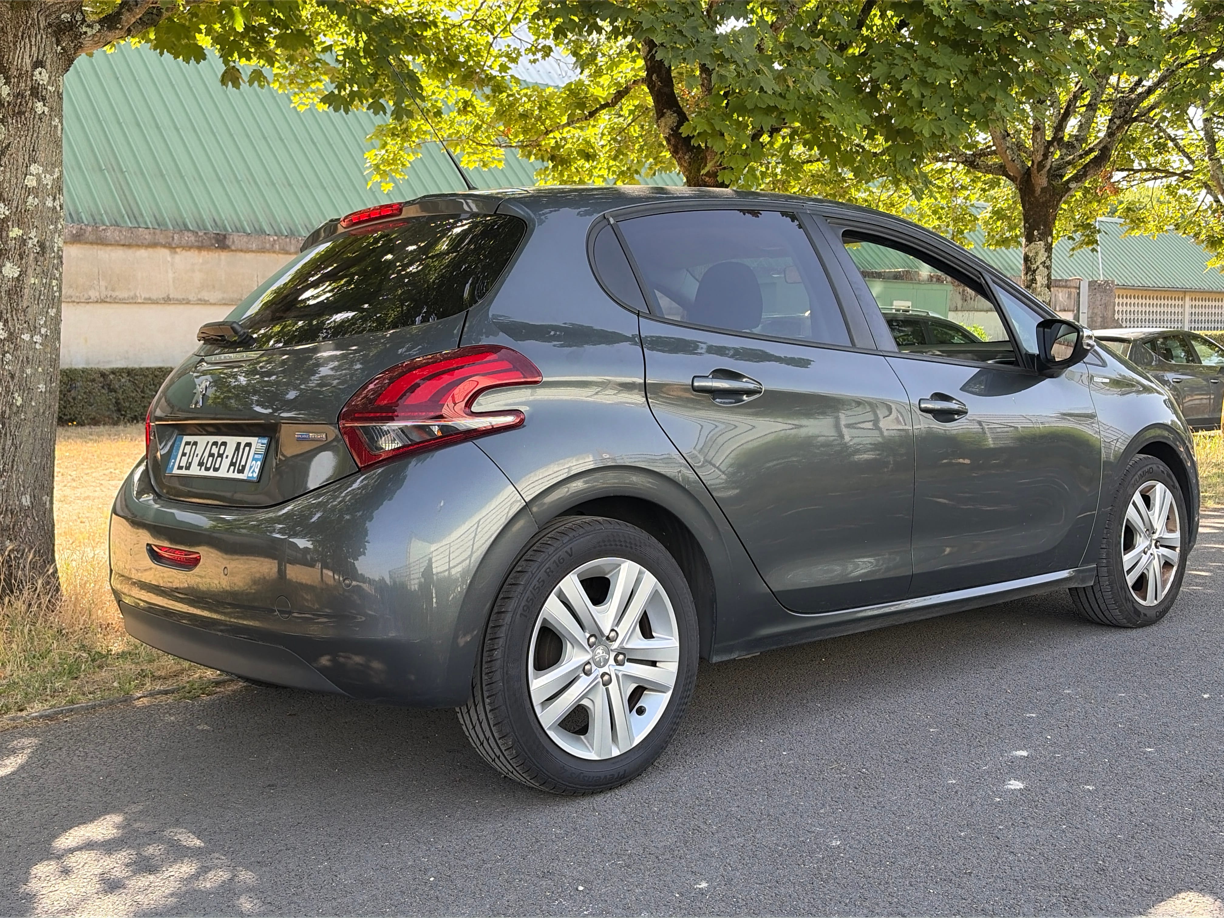 Peugeot 208 avec Régulateur de vitesse