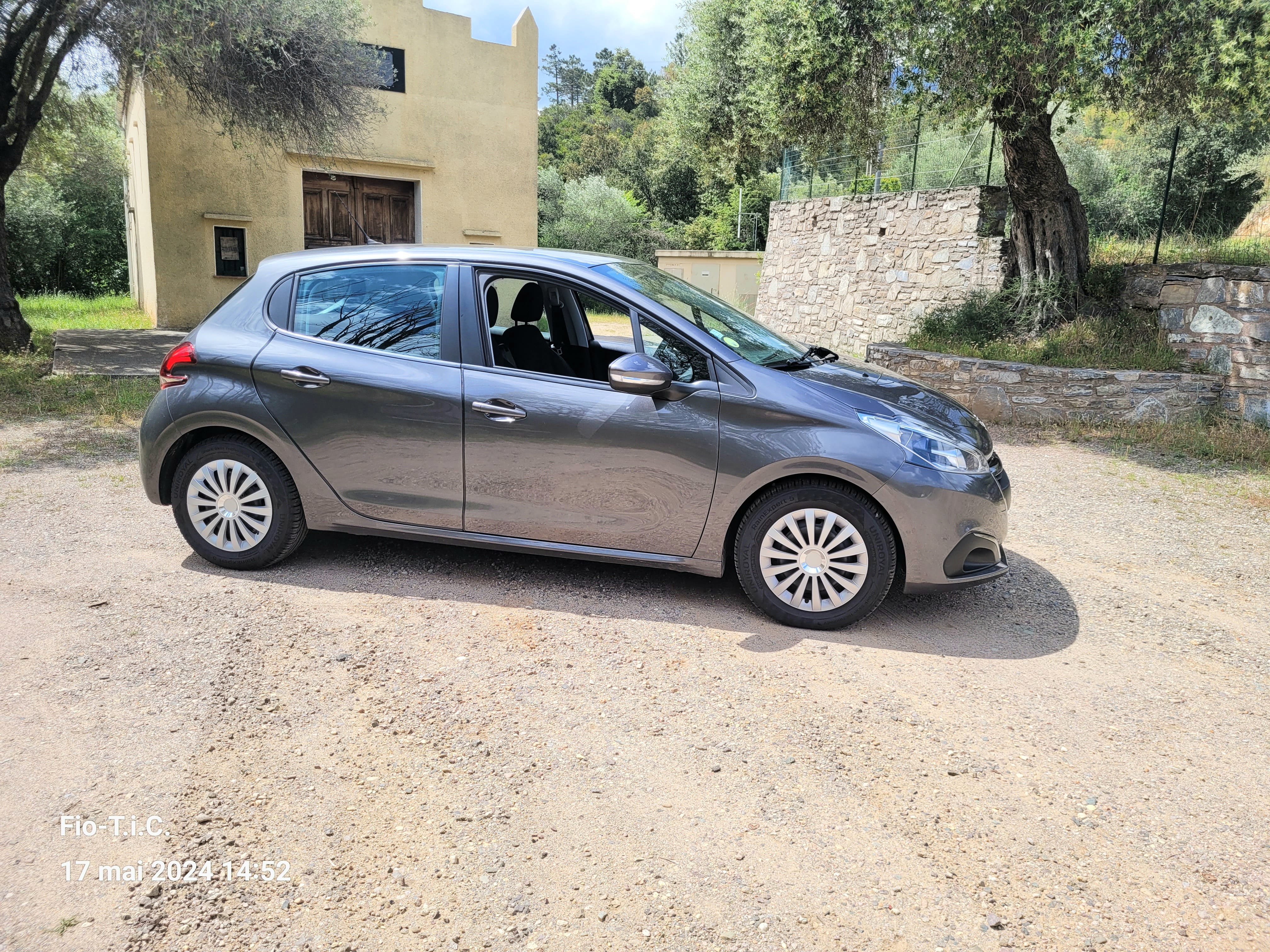 Peugeot 208 1.5 Blue Hdi