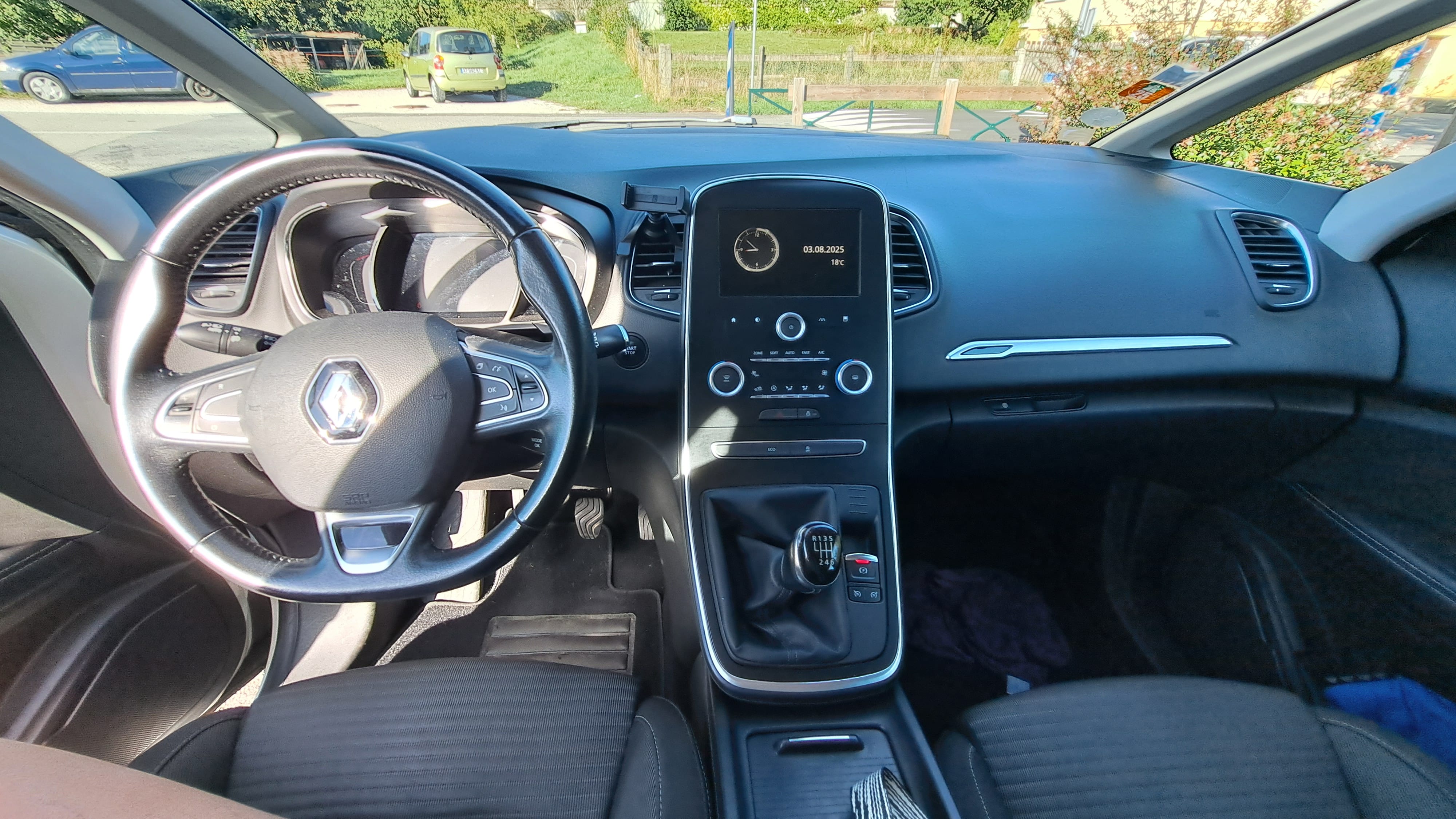Renault Grand Scenic avec Régulateur de vitesse