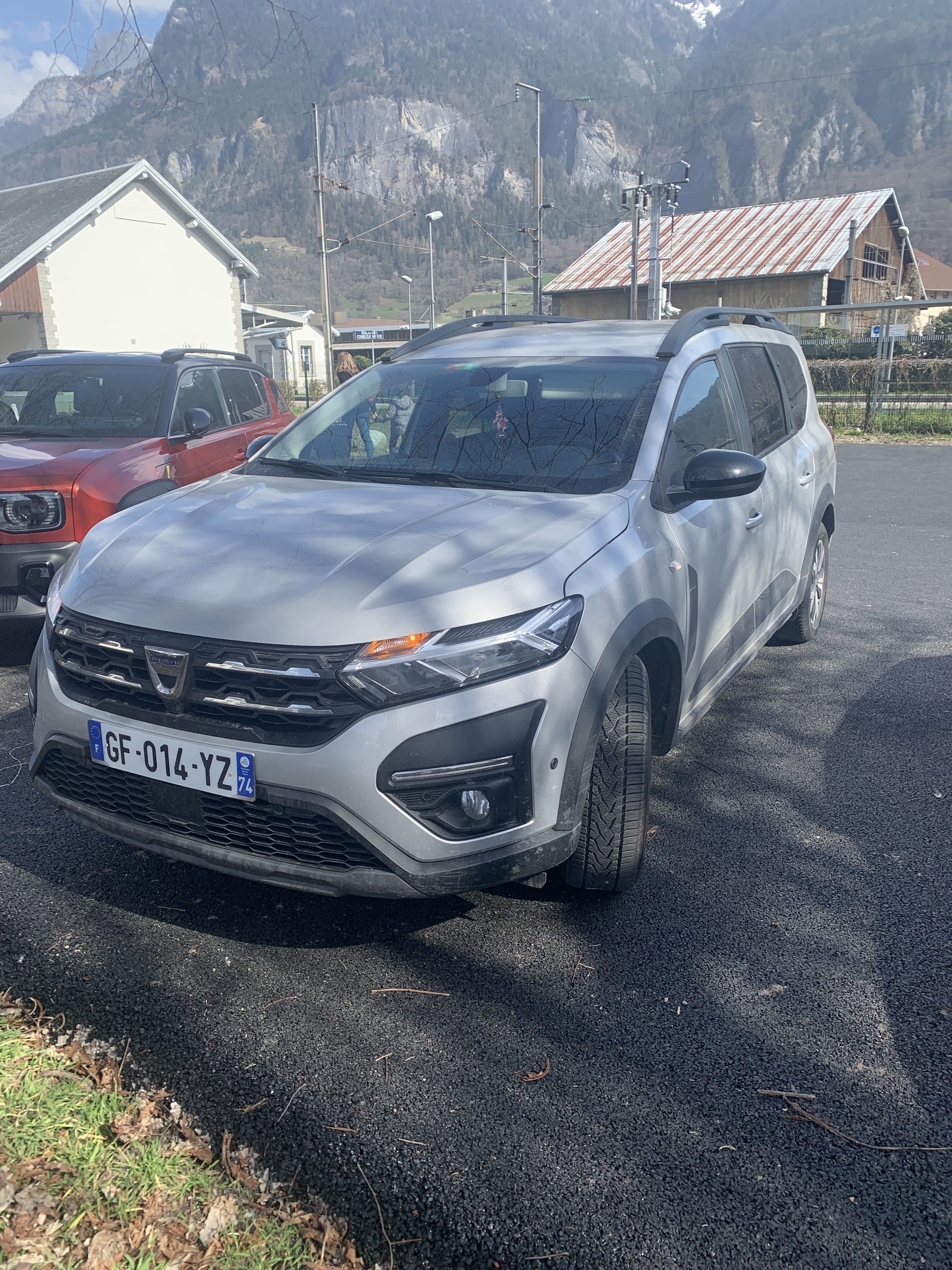 Dacia Jogger, 2022, Essence 95, 7 places