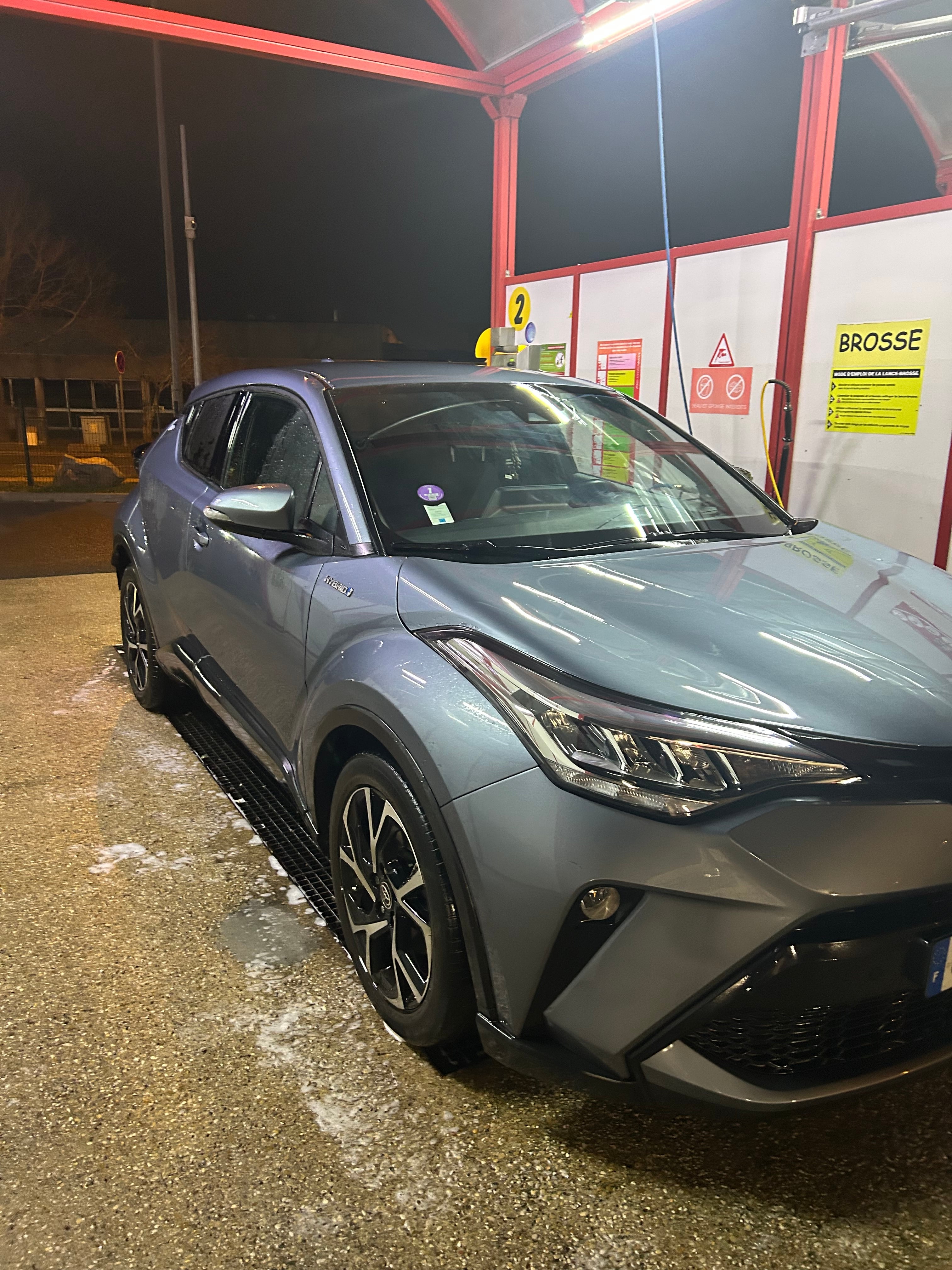 Toyota C-HR, 2022, Essence 95, automatique