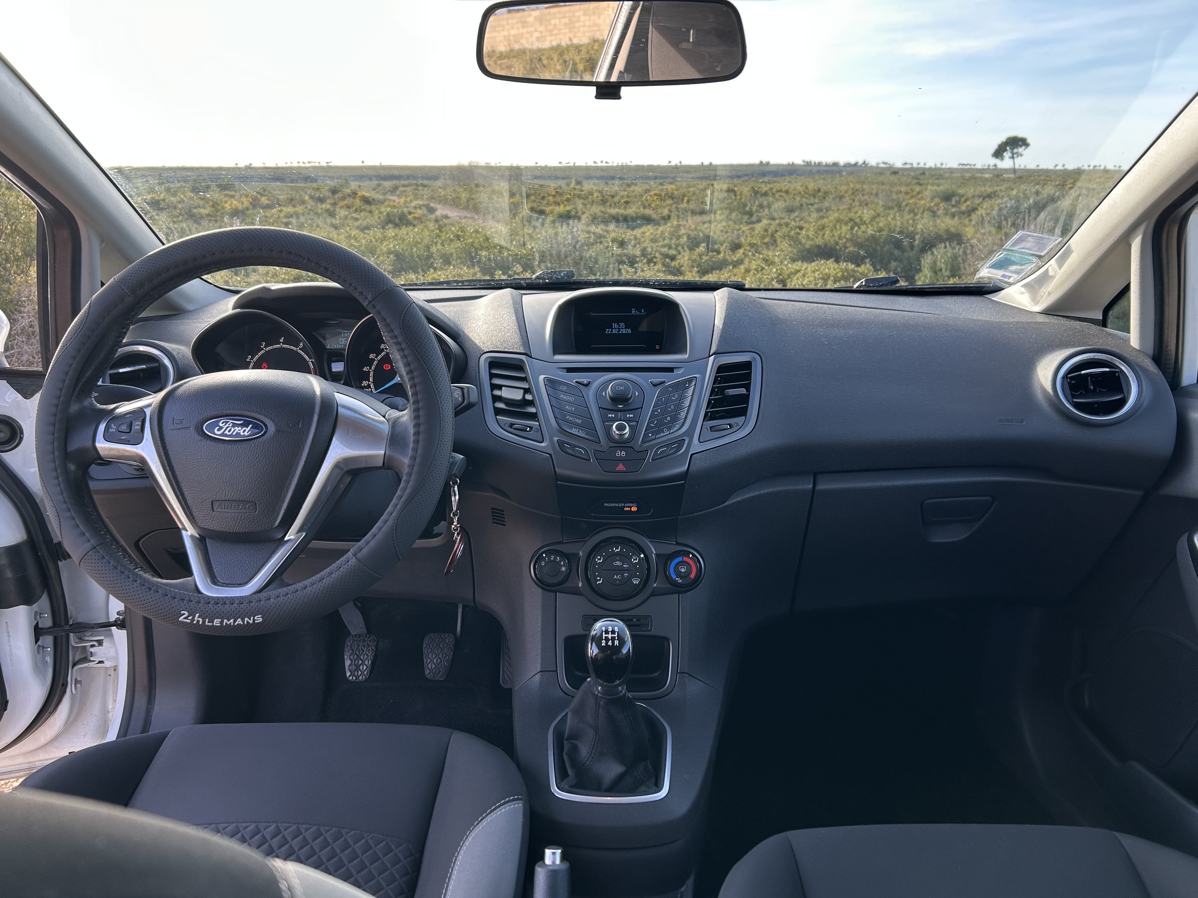 Ford Fiesta avec Entrée audio / iPod