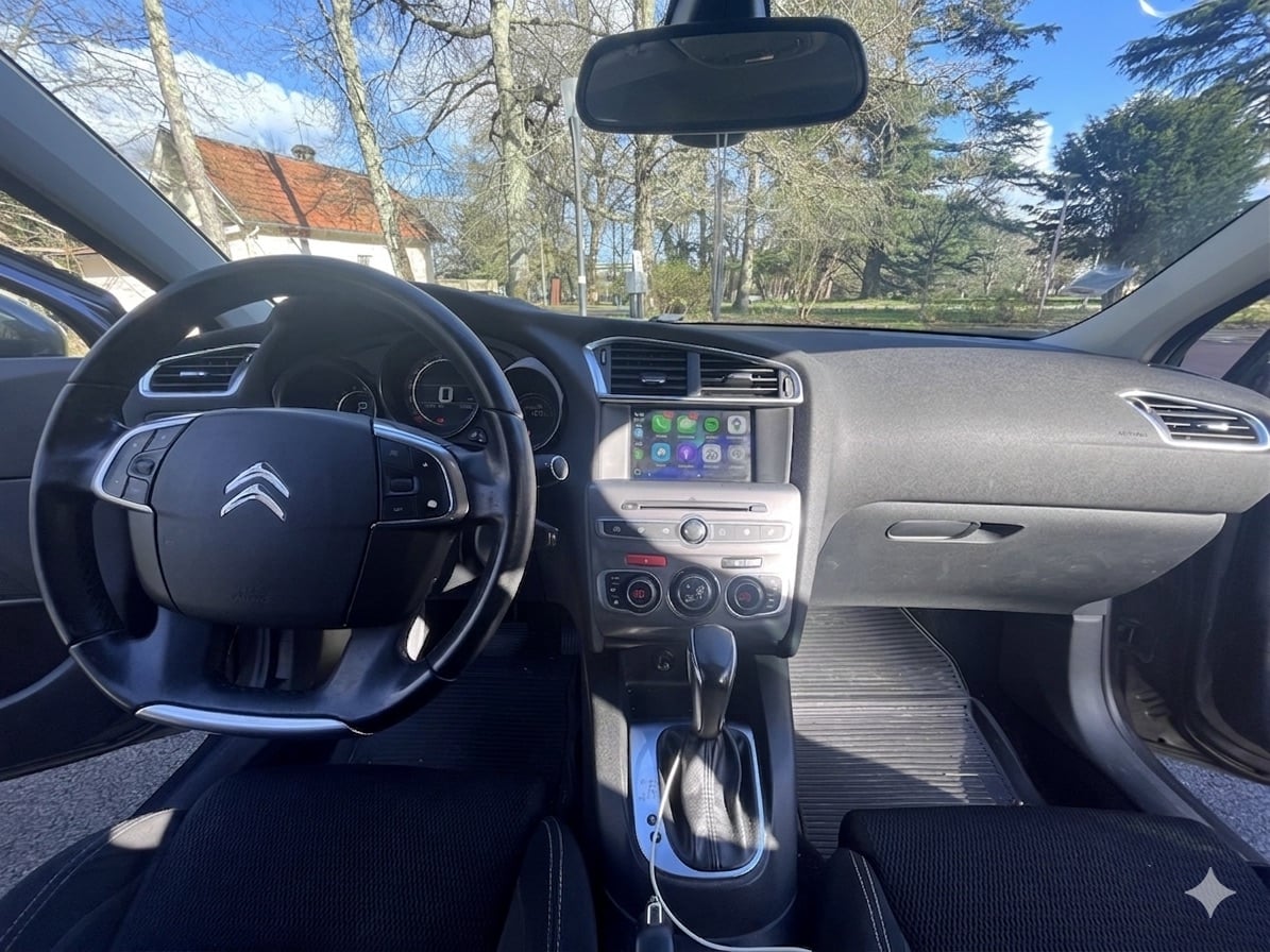 Citroen C4 avec GPS