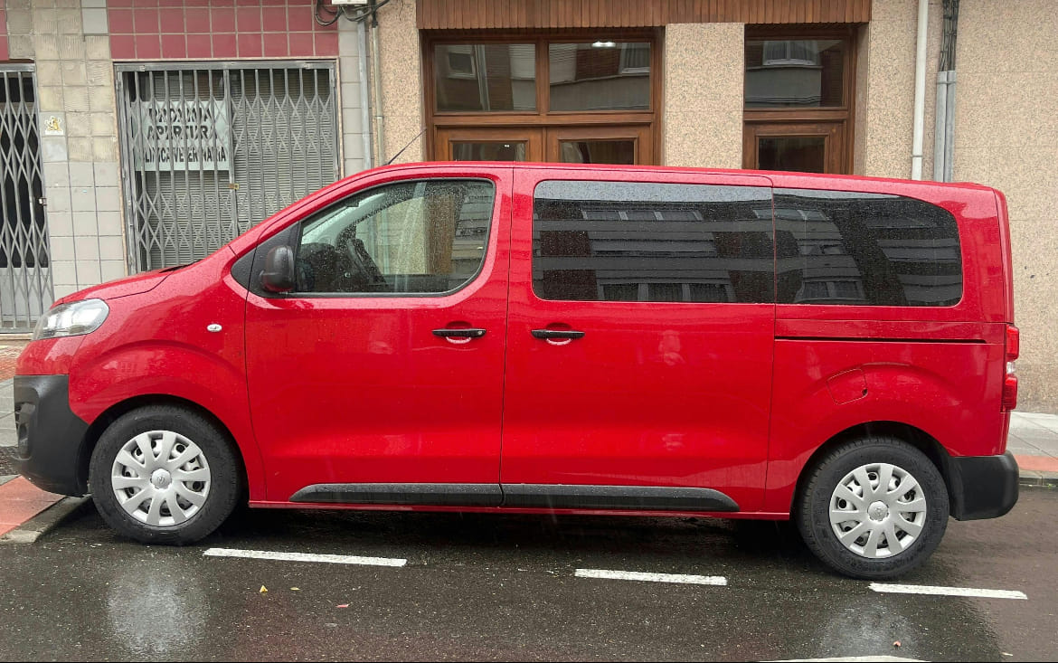 Opel Vivaro med Firehjulstrekk