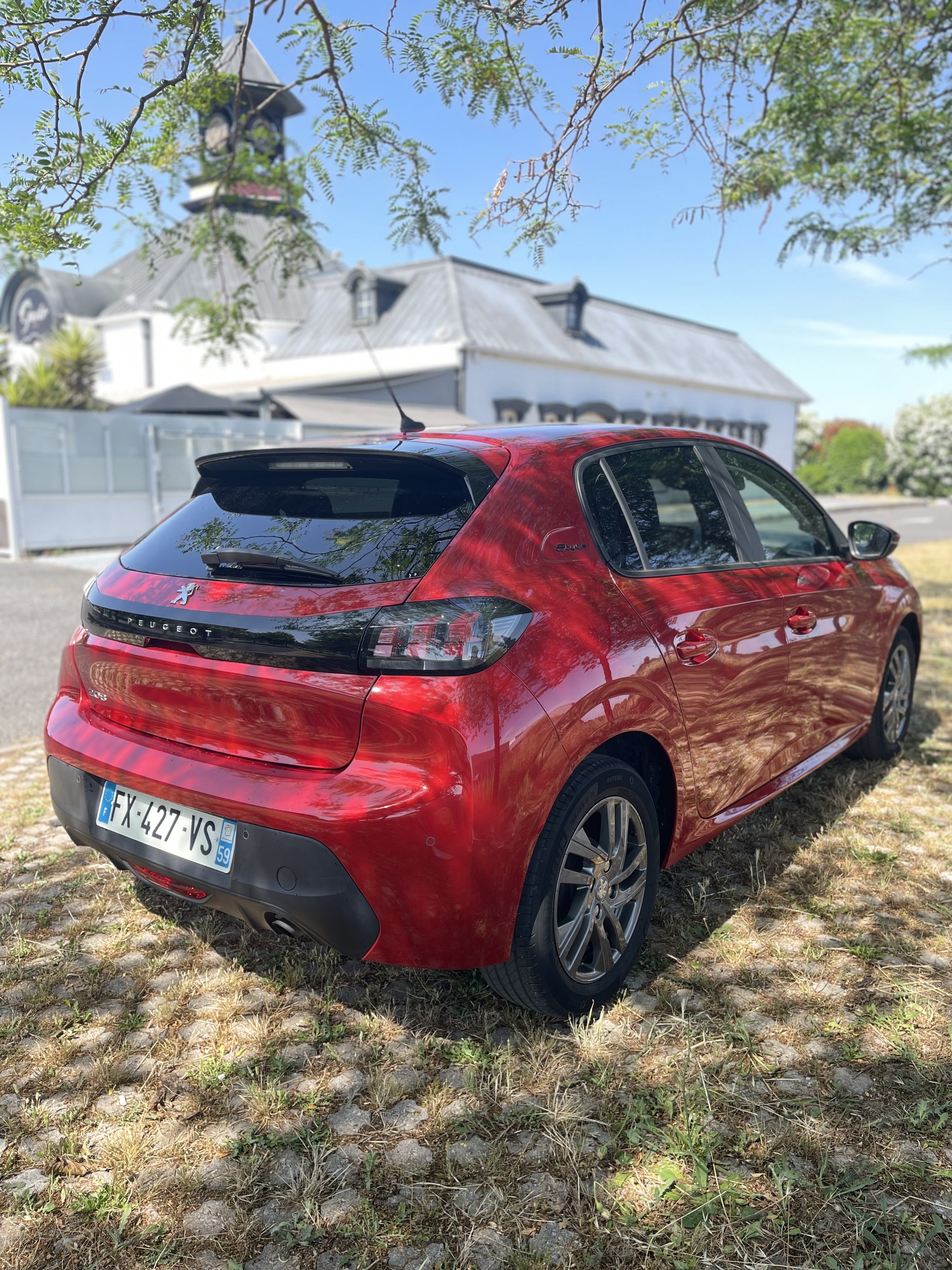Peugeot 208 met GPS