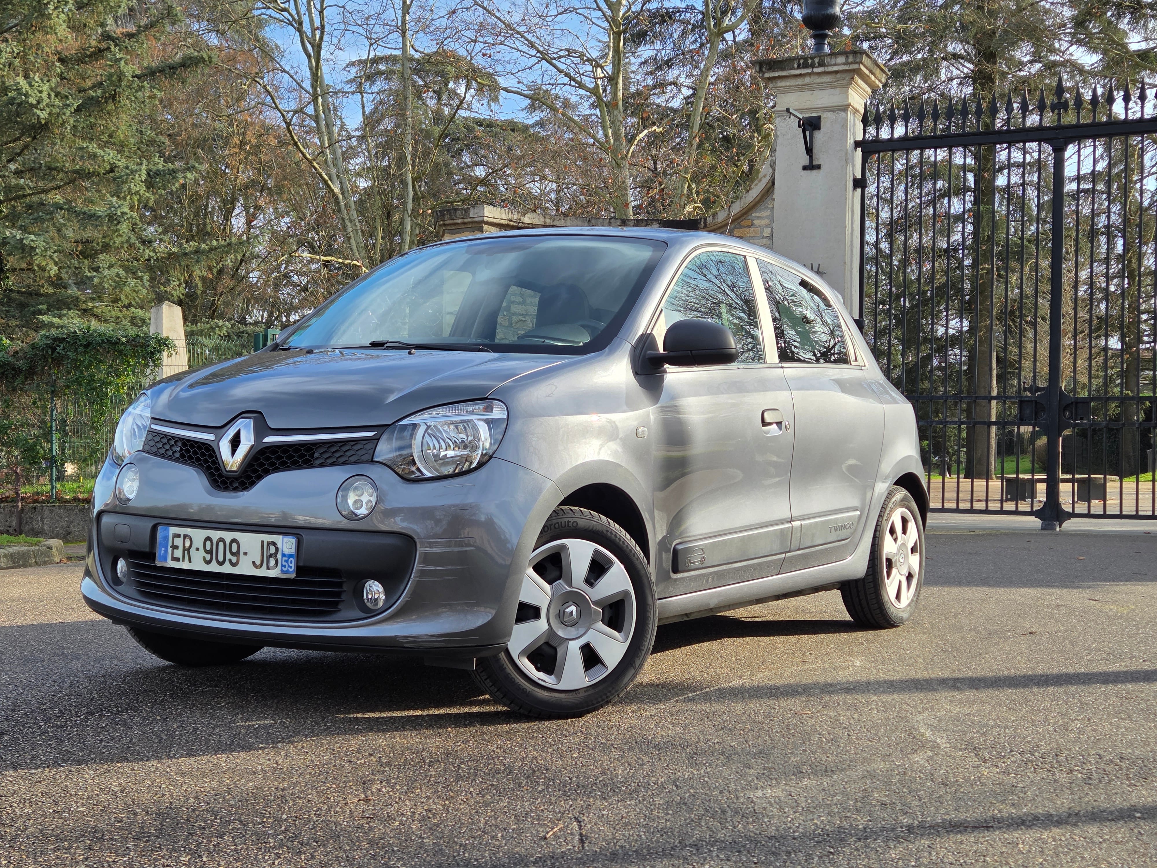 Renault Twingo III avec Entrée audio / iPod