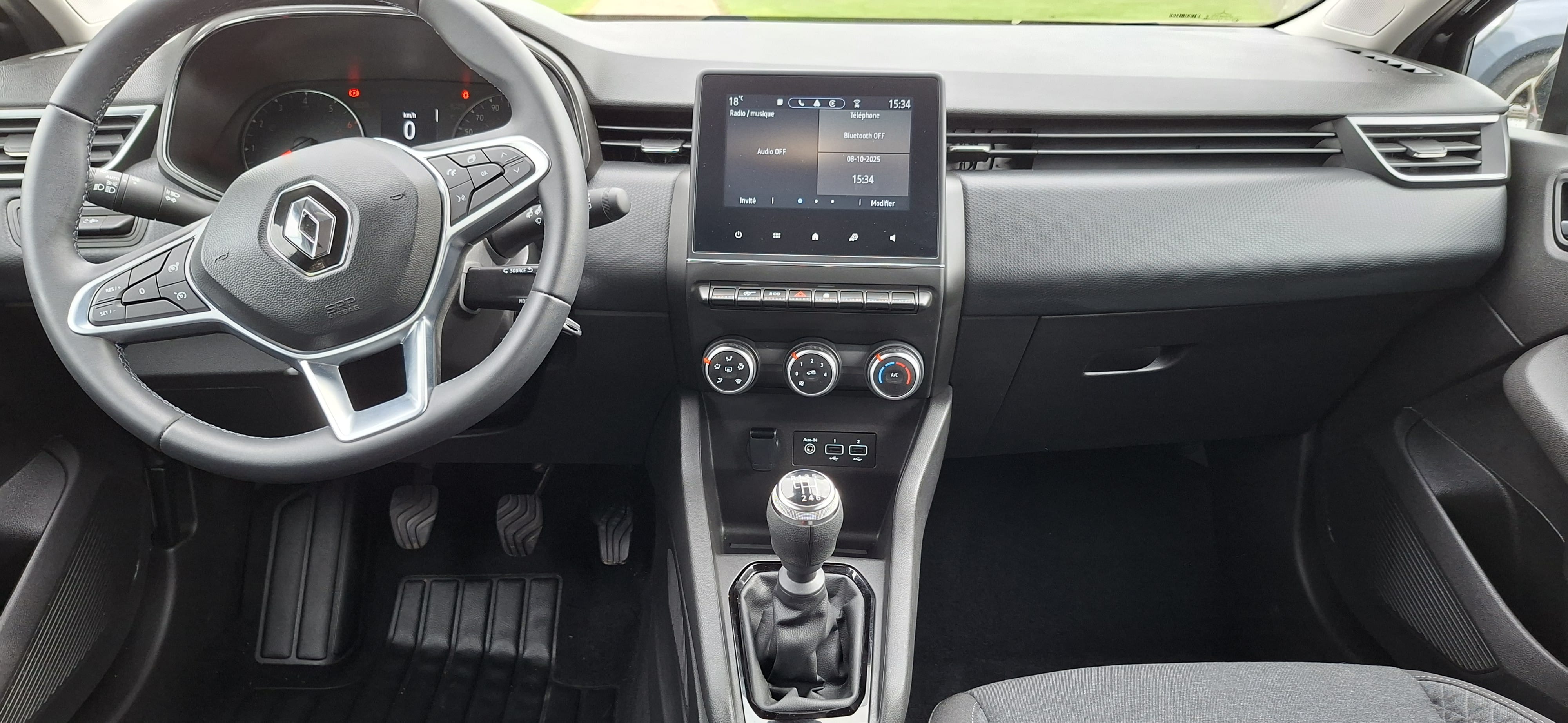 Renault Clio TCE90 avec Entrée audio / iPod