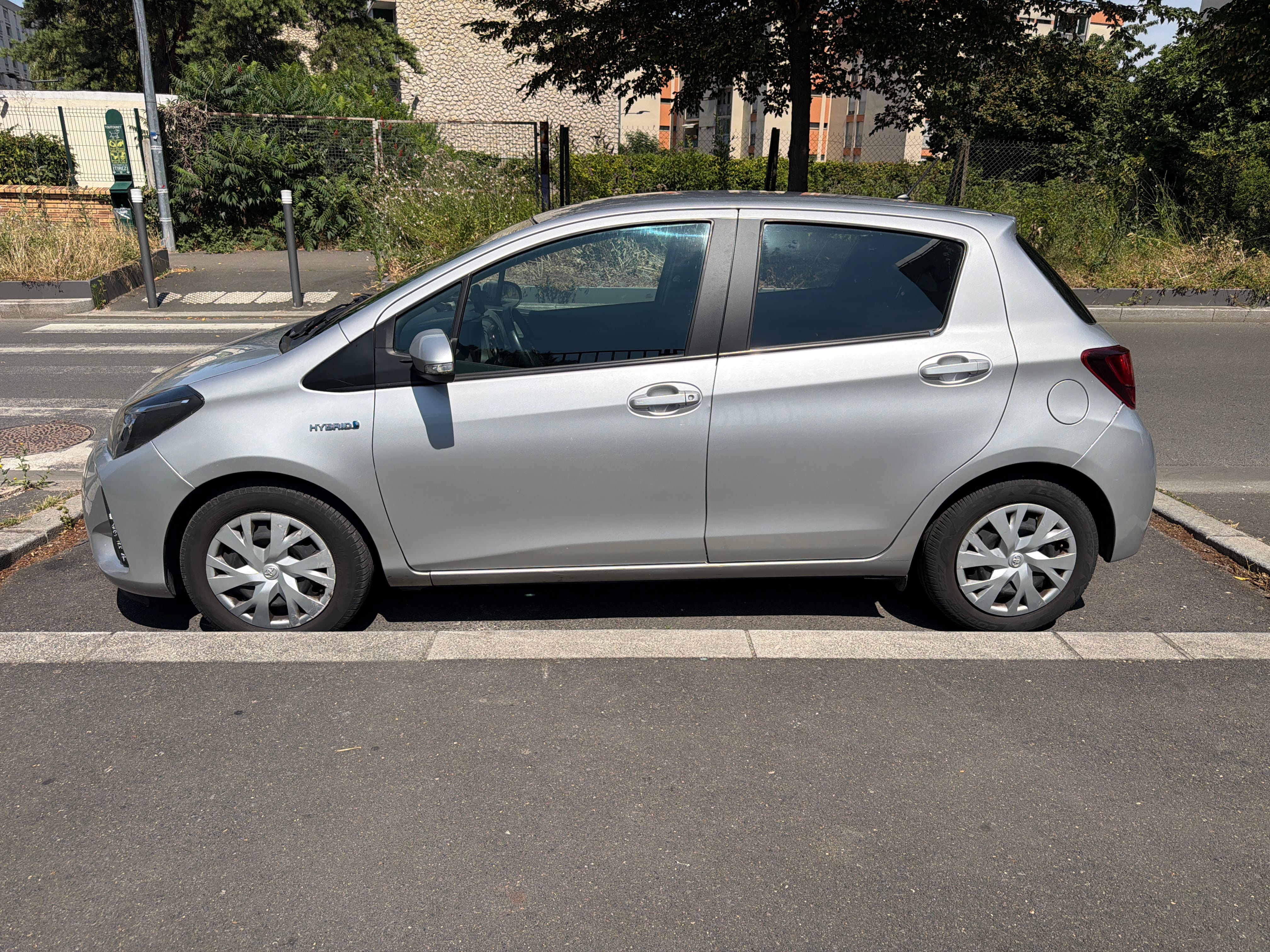 Toyota Yaris Hybride avec Climatisation