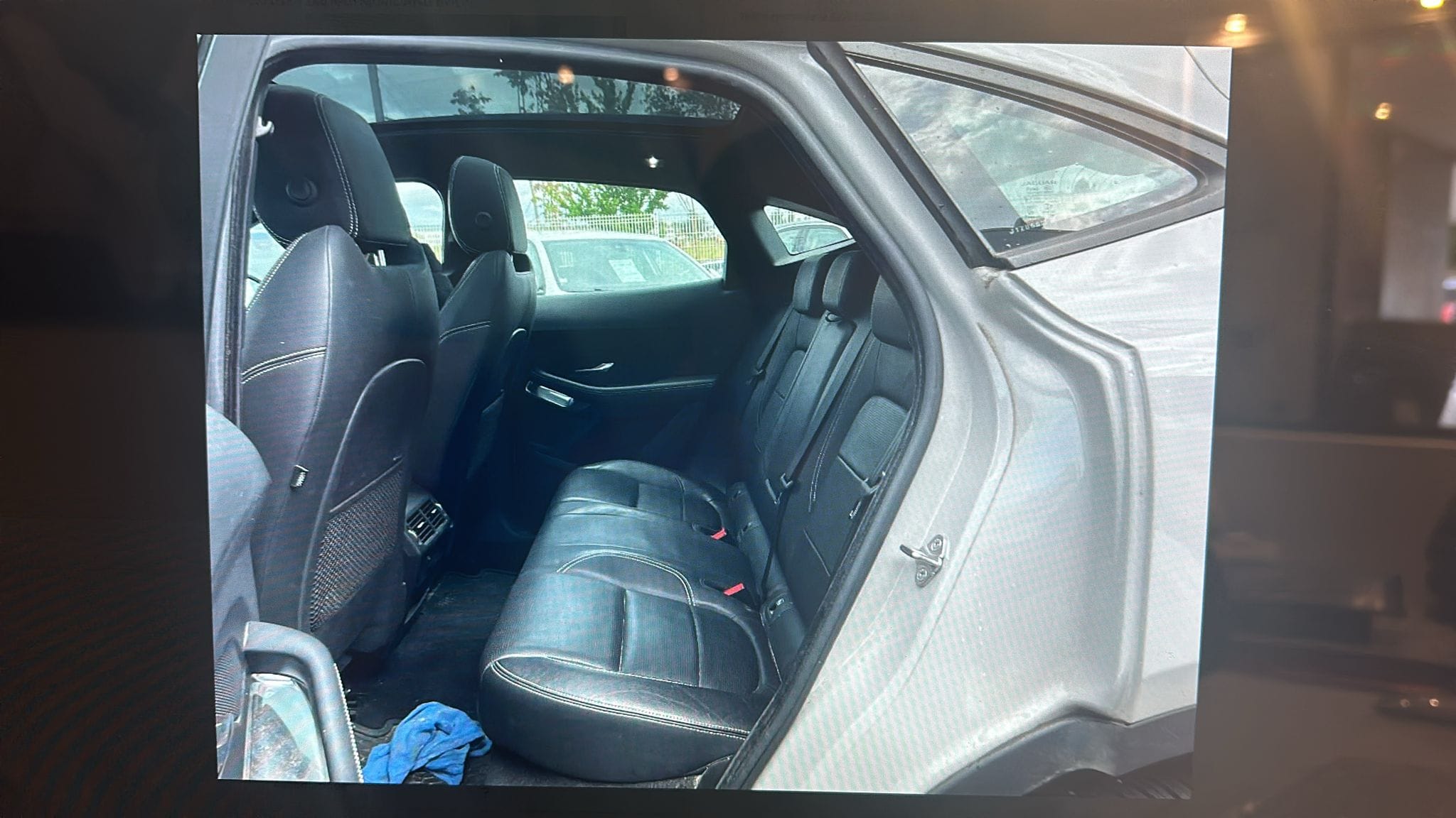 Jaguar E-Pace avec Apple CarPlay