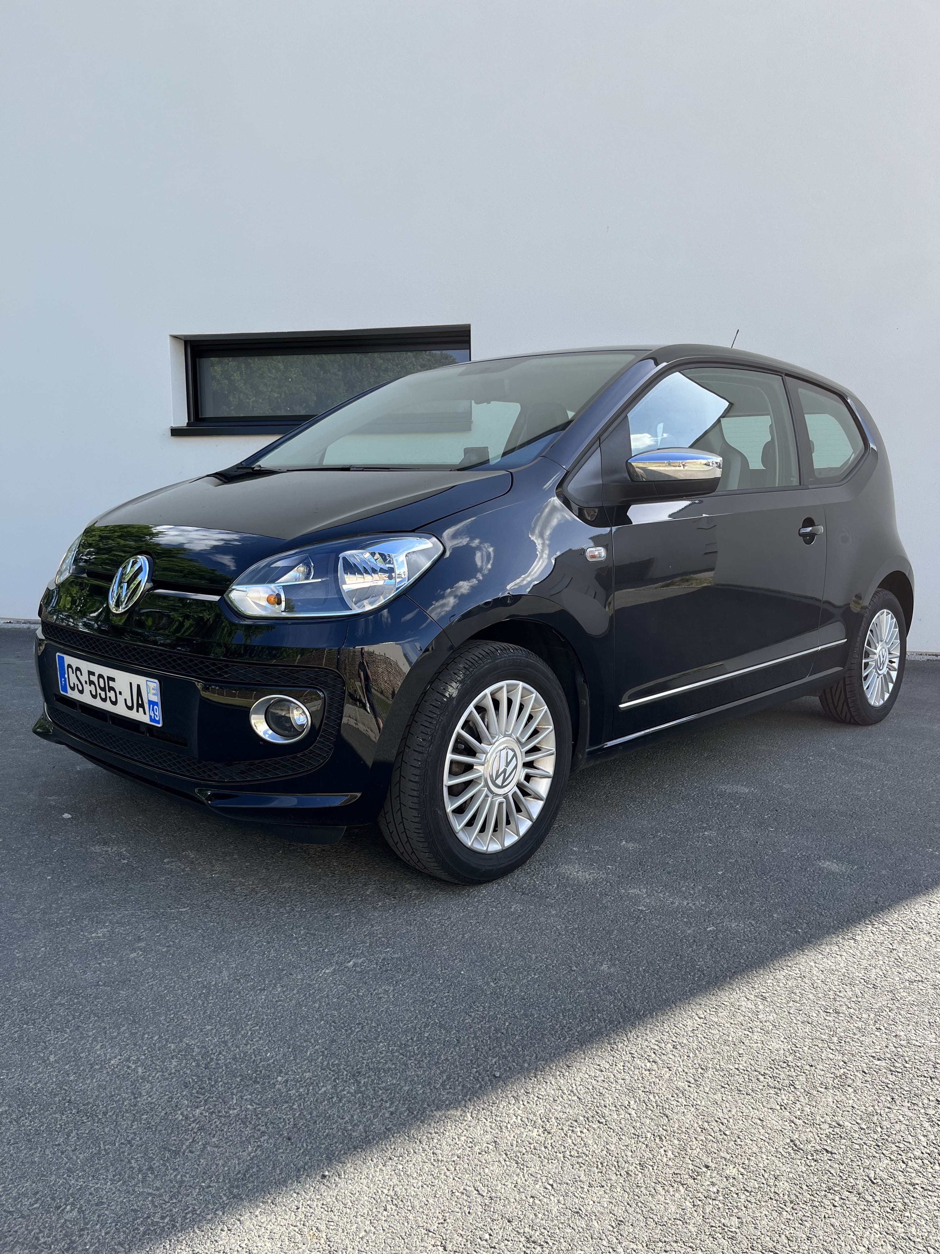 Volkswagen Up!, 2013, Essence 98