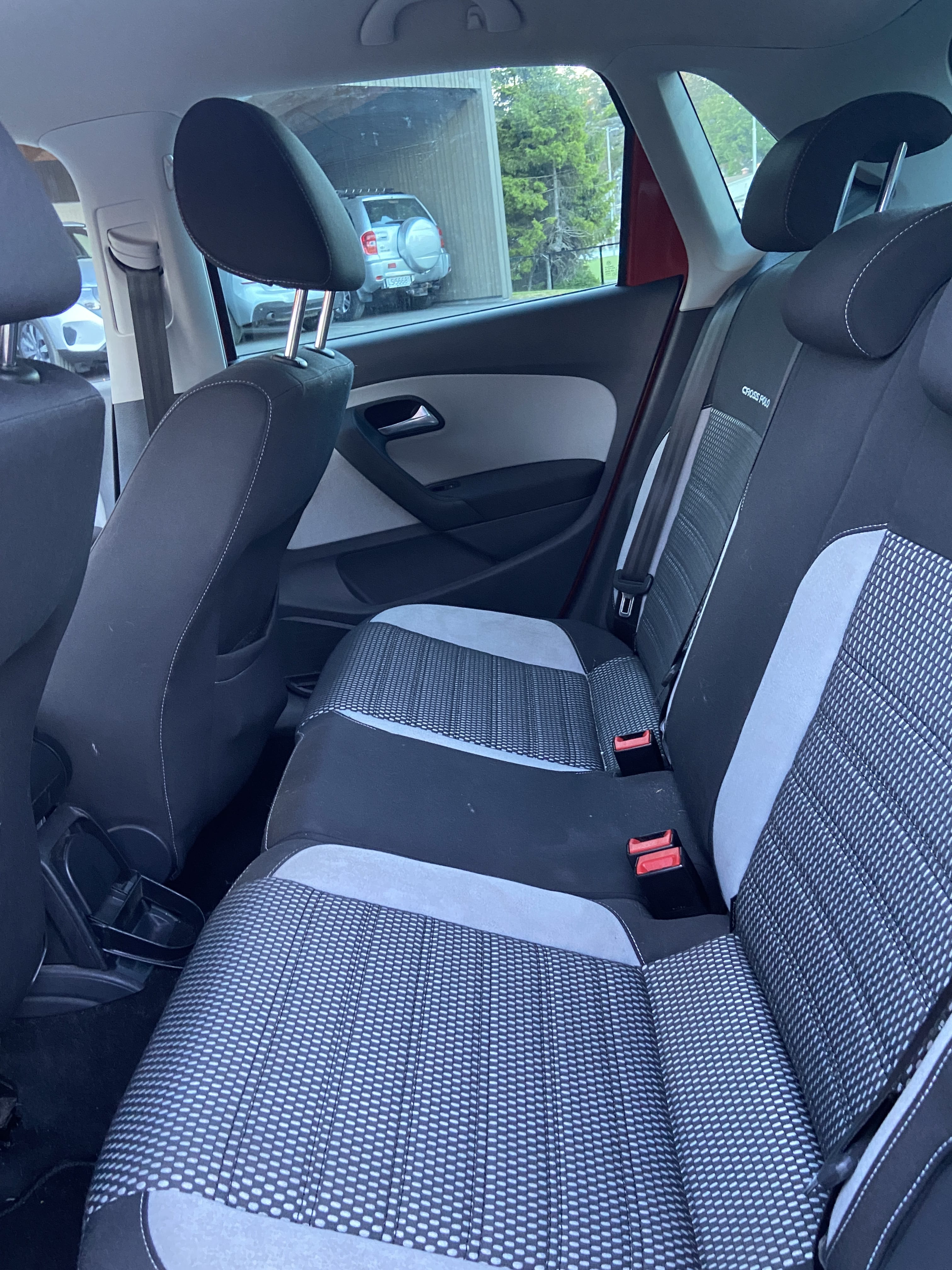 Volkswagen Cross Polo