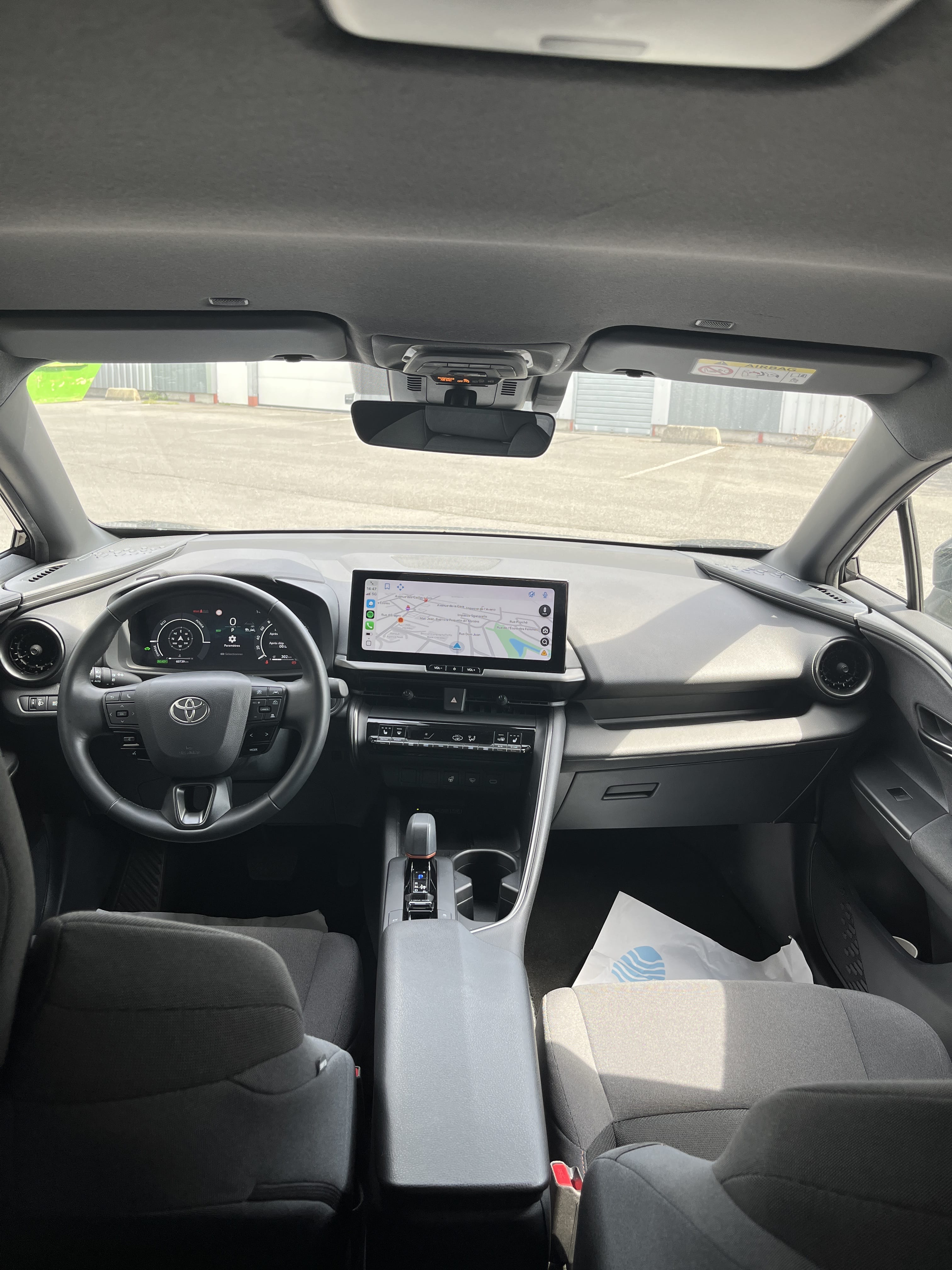 Toyota C-HR Hybrid avec GPS
