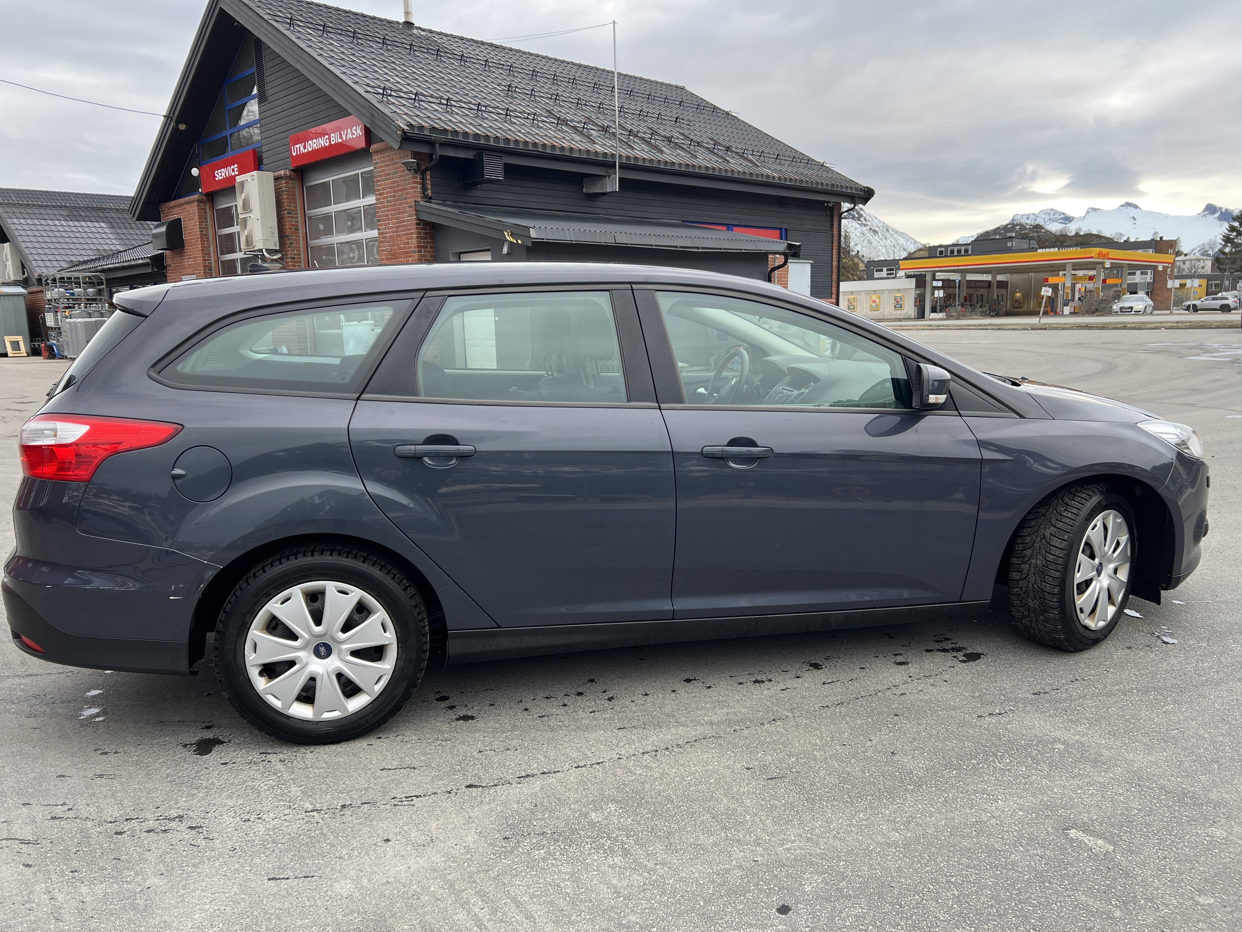 Ford Focus SW with Air conditioning