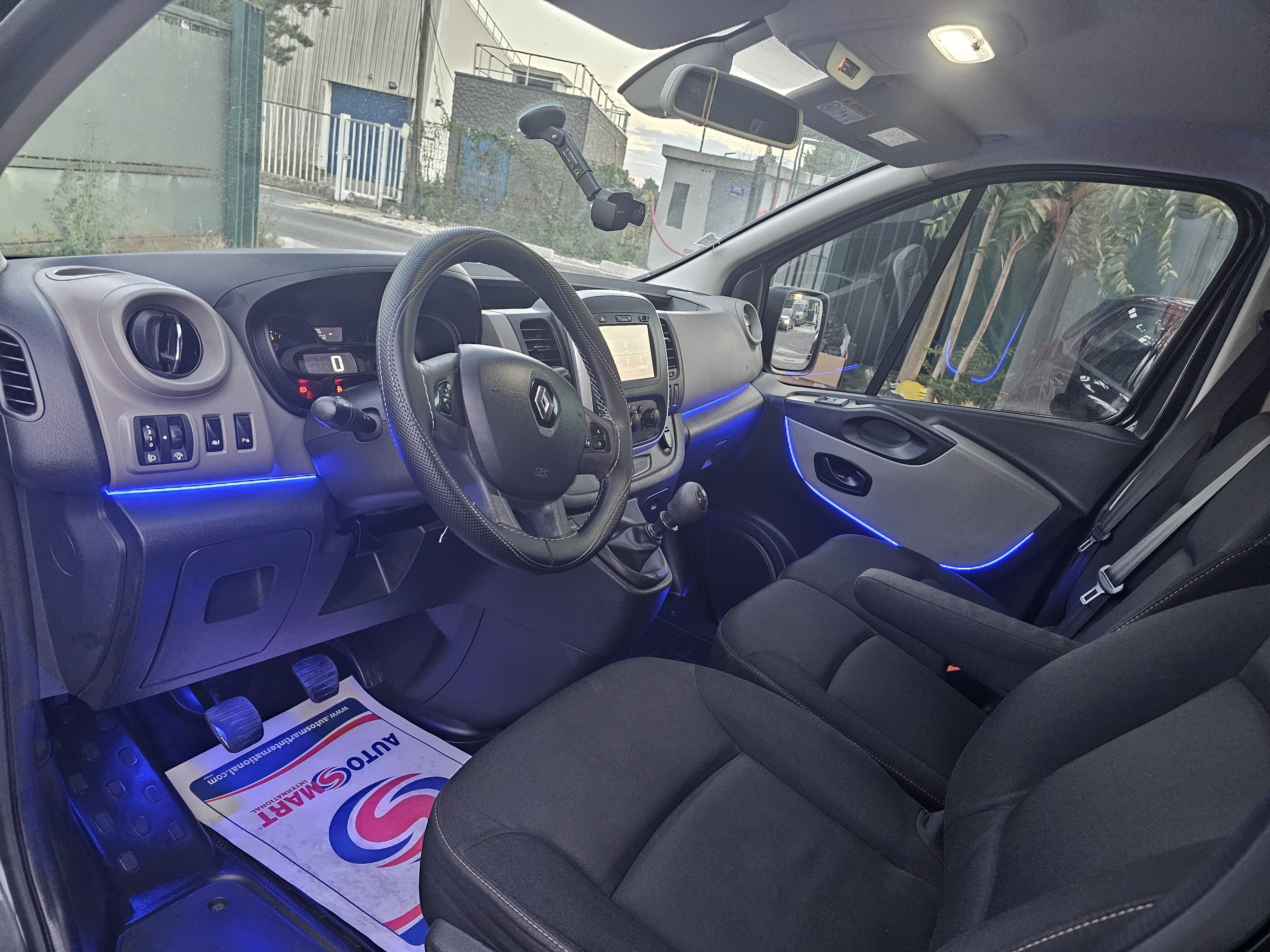 Renault Trafic Passenger avec GPS