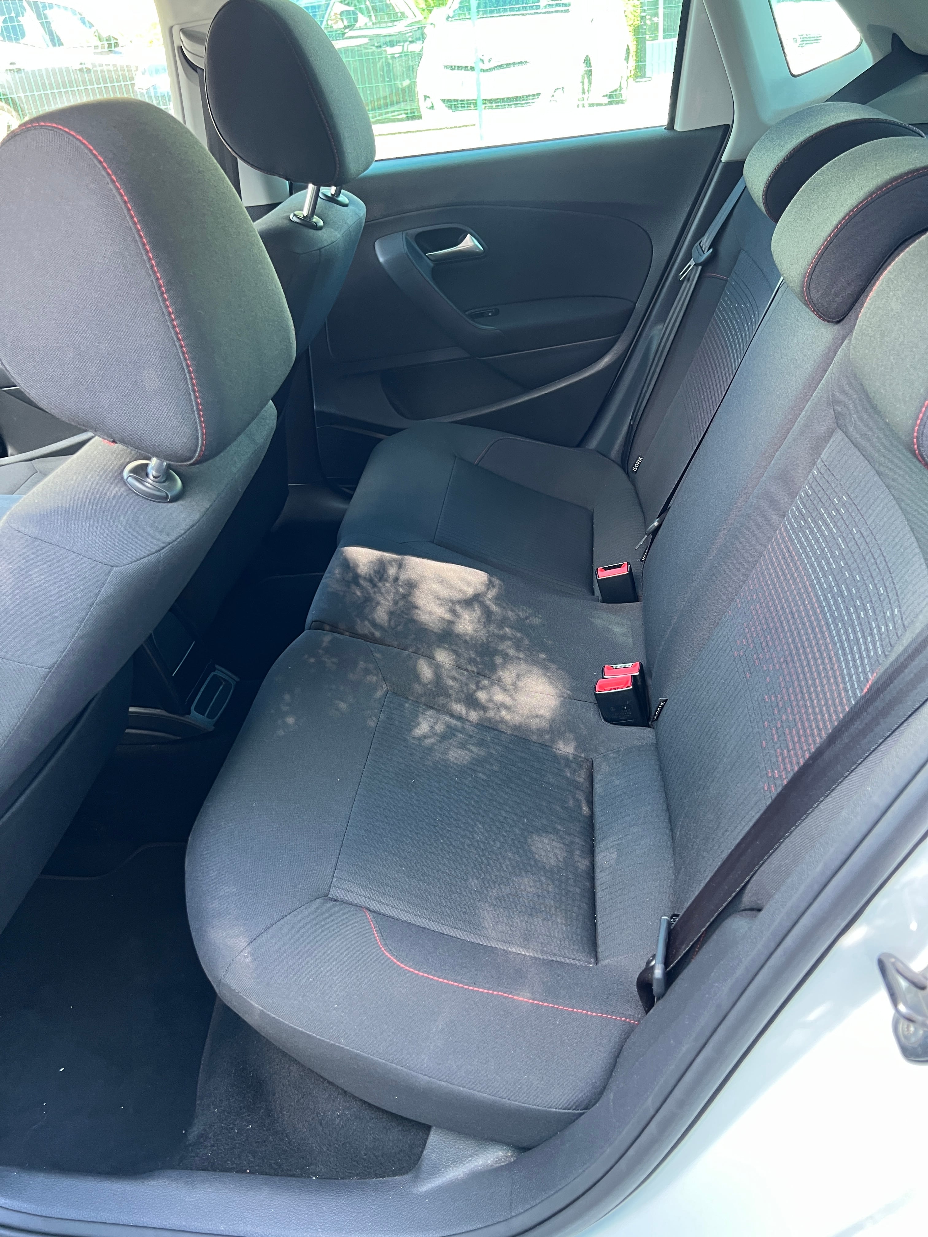 Volkswagen Polo 1.2 tsi avec Apple CarPlay