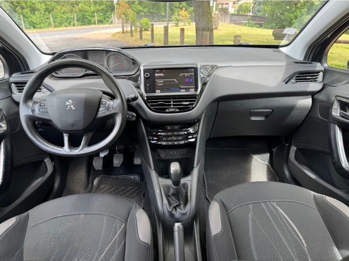 Peugeot 208 avec Régulateur de vitesse