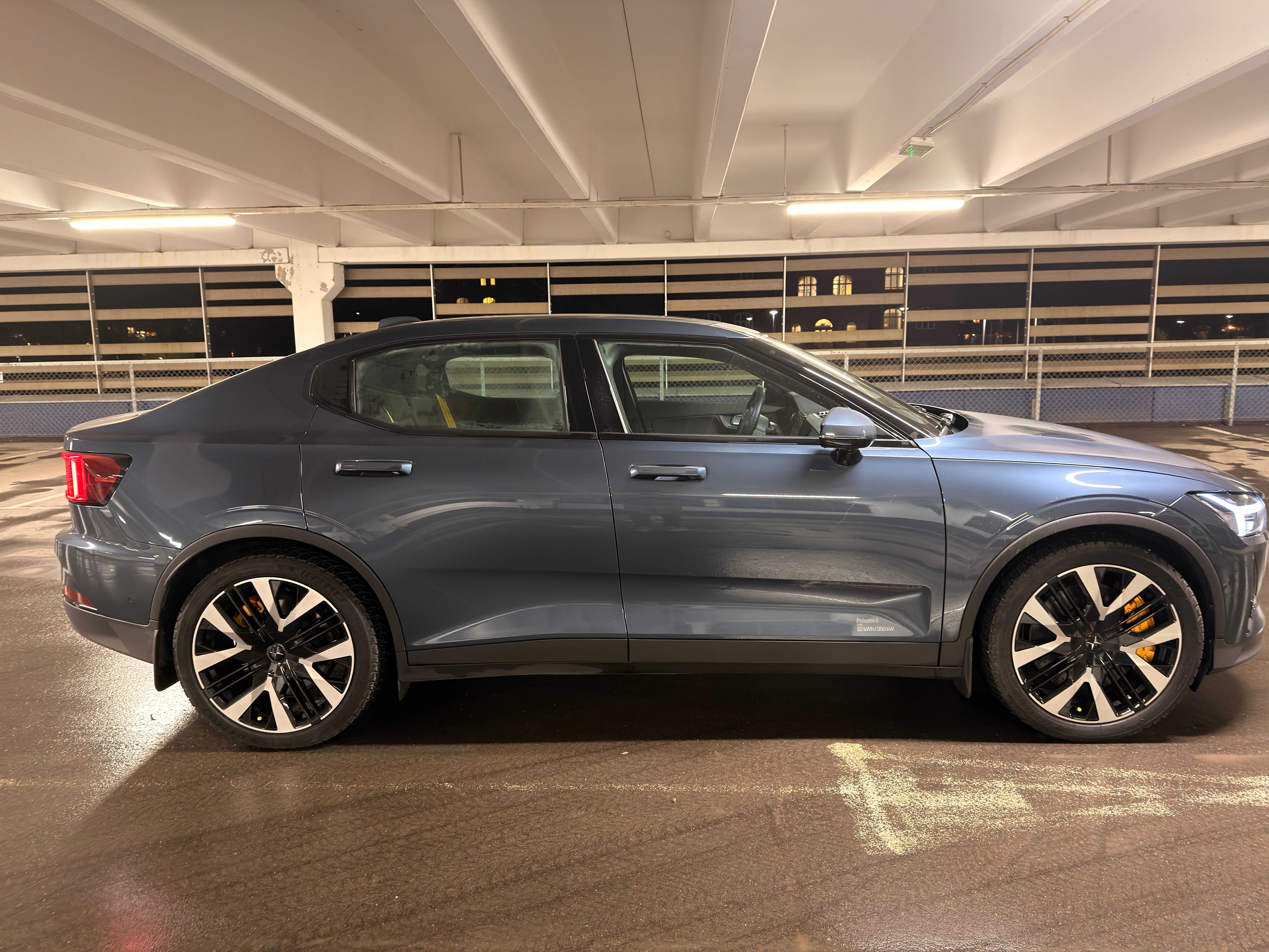 Polestar 2 Long Range Dual Motor Performance med Aircondition