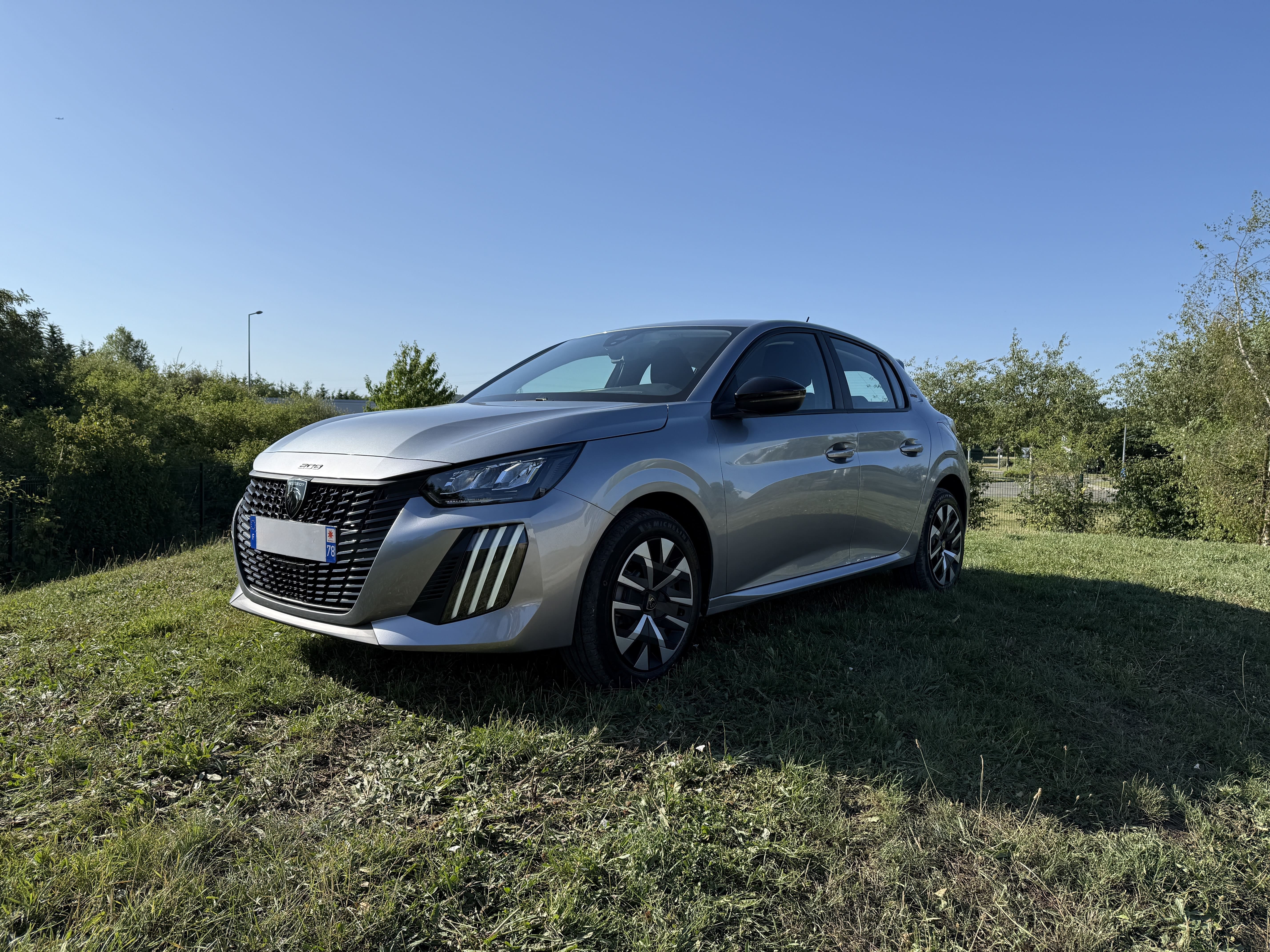 Peugeot 208 avec Entrée audio / iPod