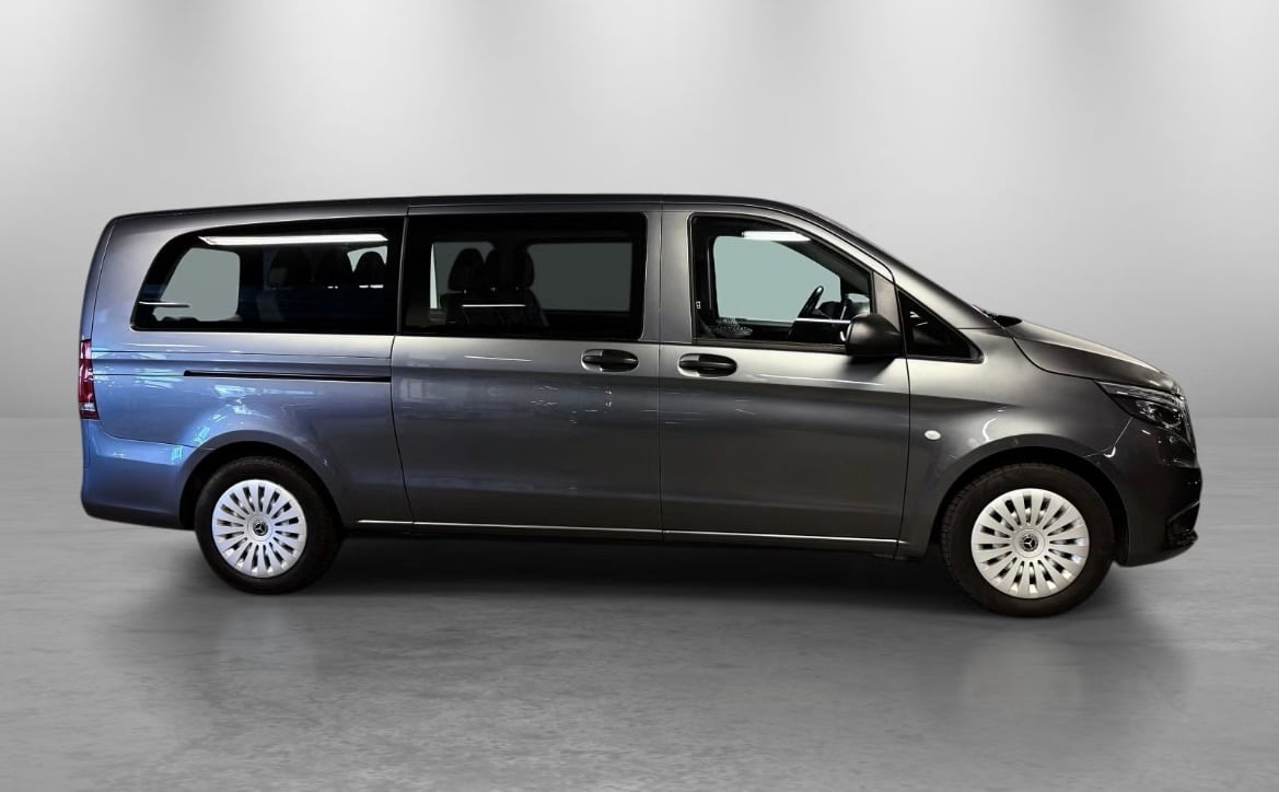 Mercedes-Benz Vito Tourer 9 seats 163hp automatic med Aircondition