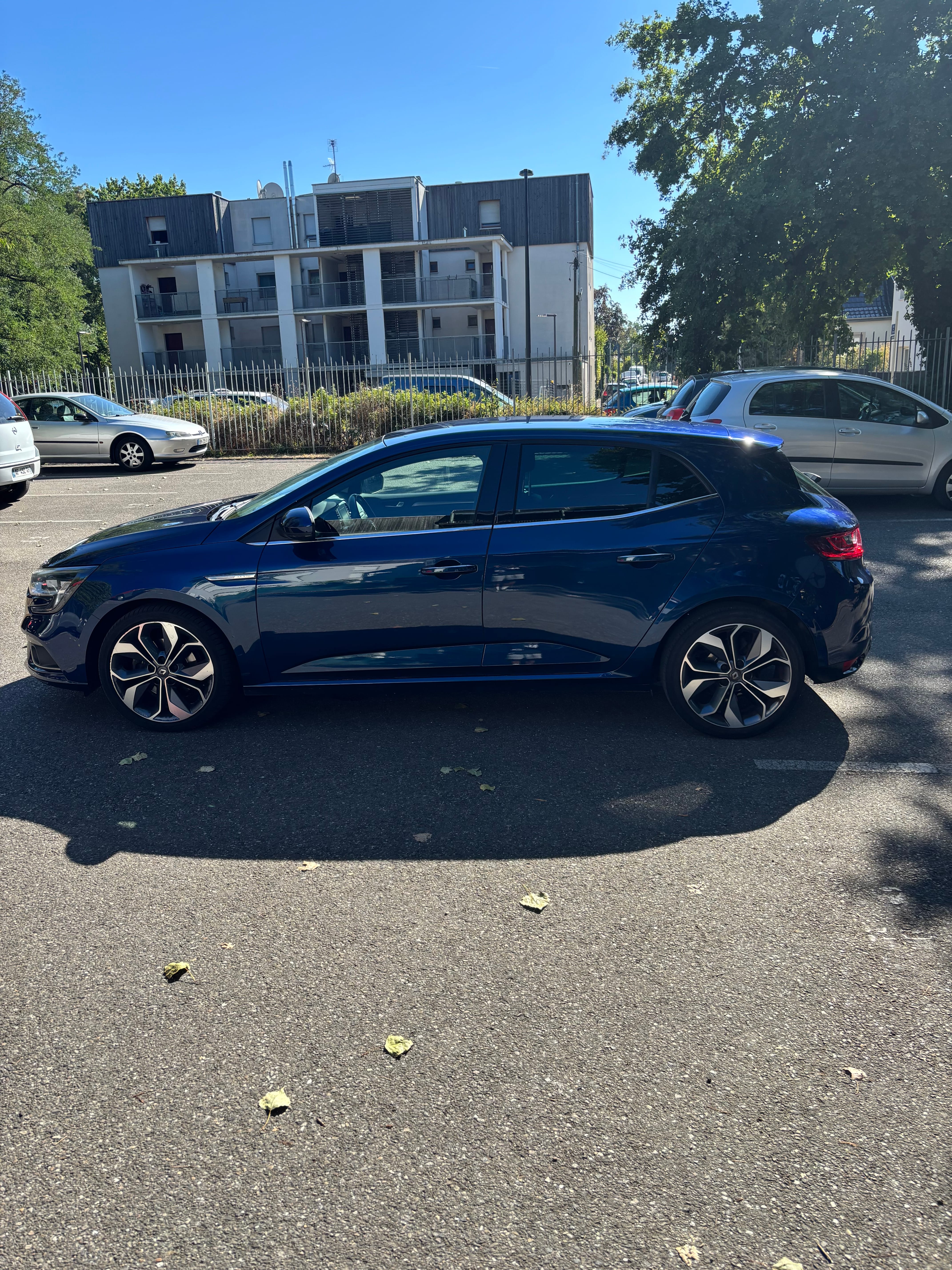 Renault Mégane IV 1.6 DCI 130 INTENS AKAJU avec Climatisation